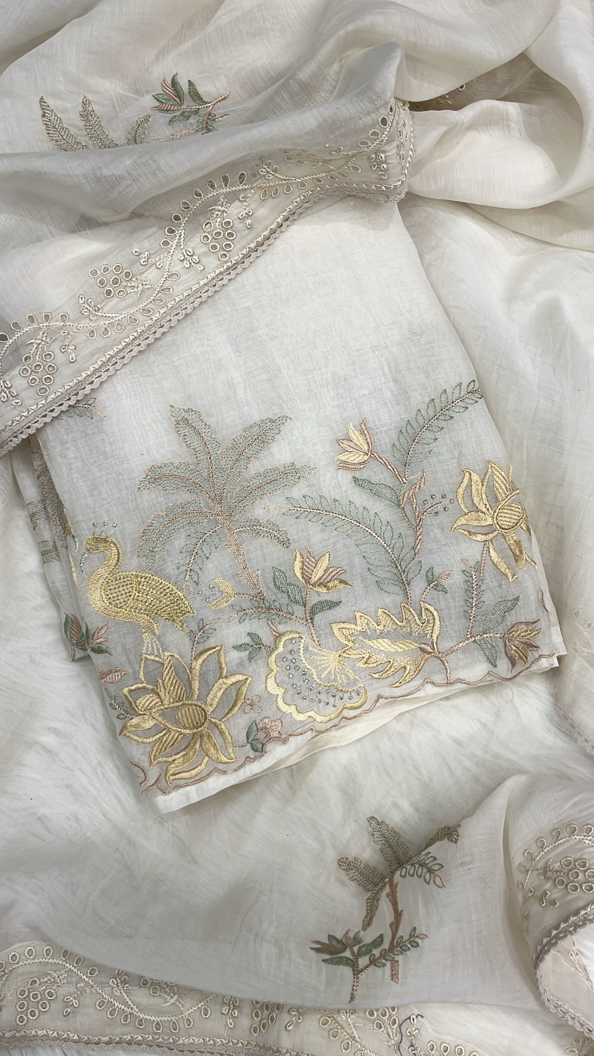 Embroidered Off - White Pure Mul Cotton Suit