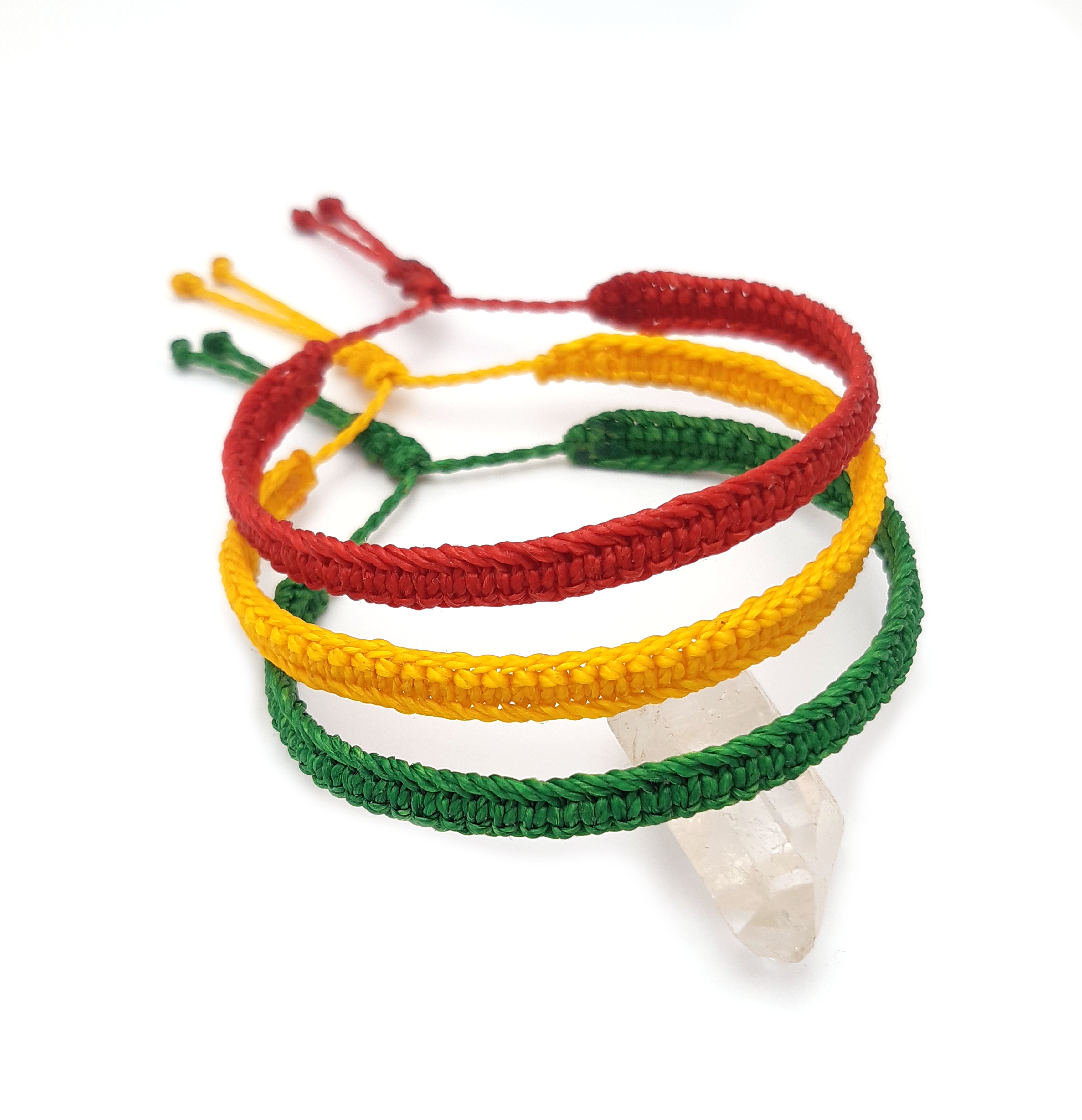  X3 Bracelets Vert Jaune & Rouge Modèle Plat Tissé Main. Ajustables & Résistants à l'eau. Couleur Drapeau Cameroun Bolivie Lituanie Ghana Mali.
