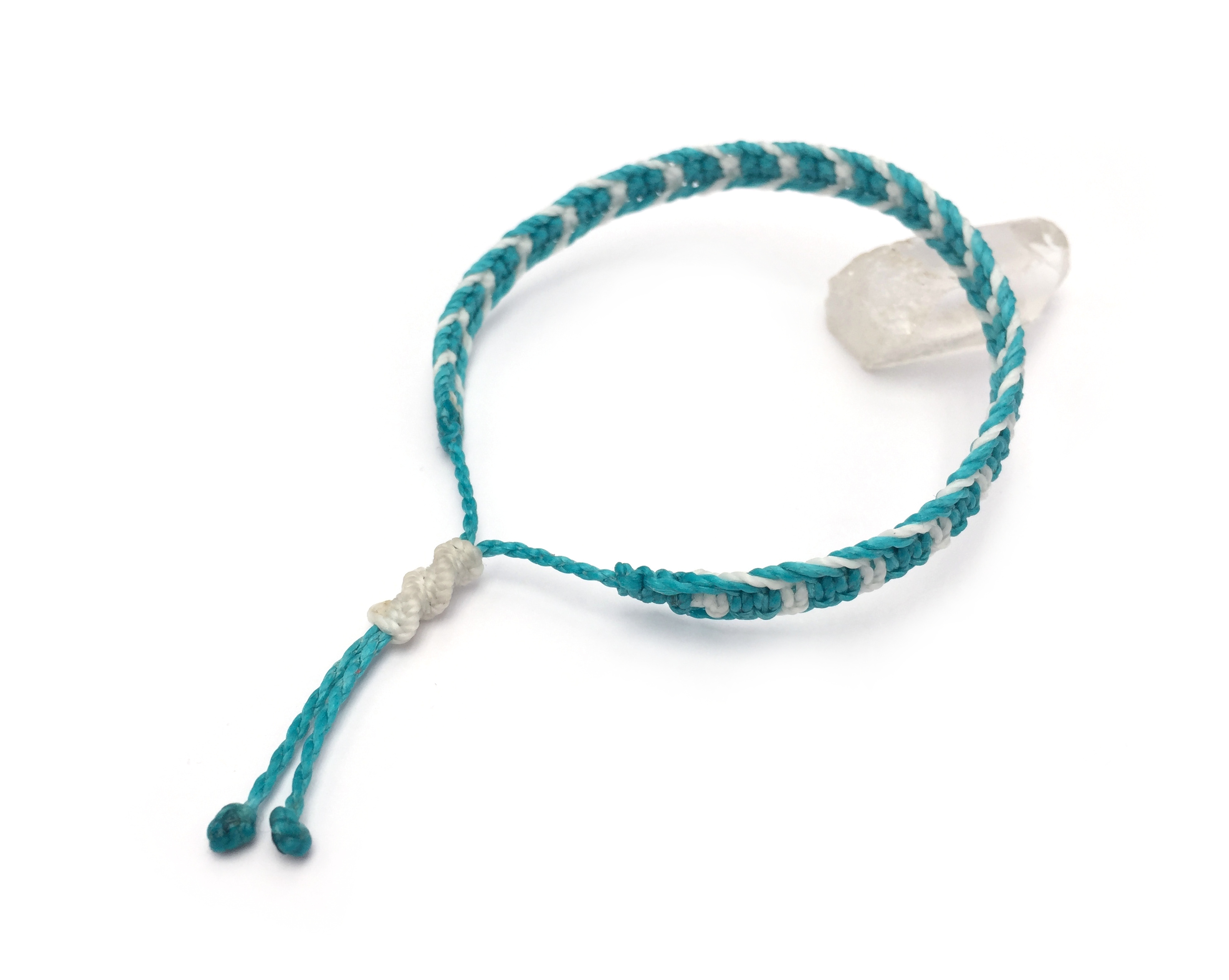  Bracelet Bleu Turquoise & Blanc Modèle Plat Tissé Main Avec du Fil Ciré. Ajustable & Résistant à l'eau. 