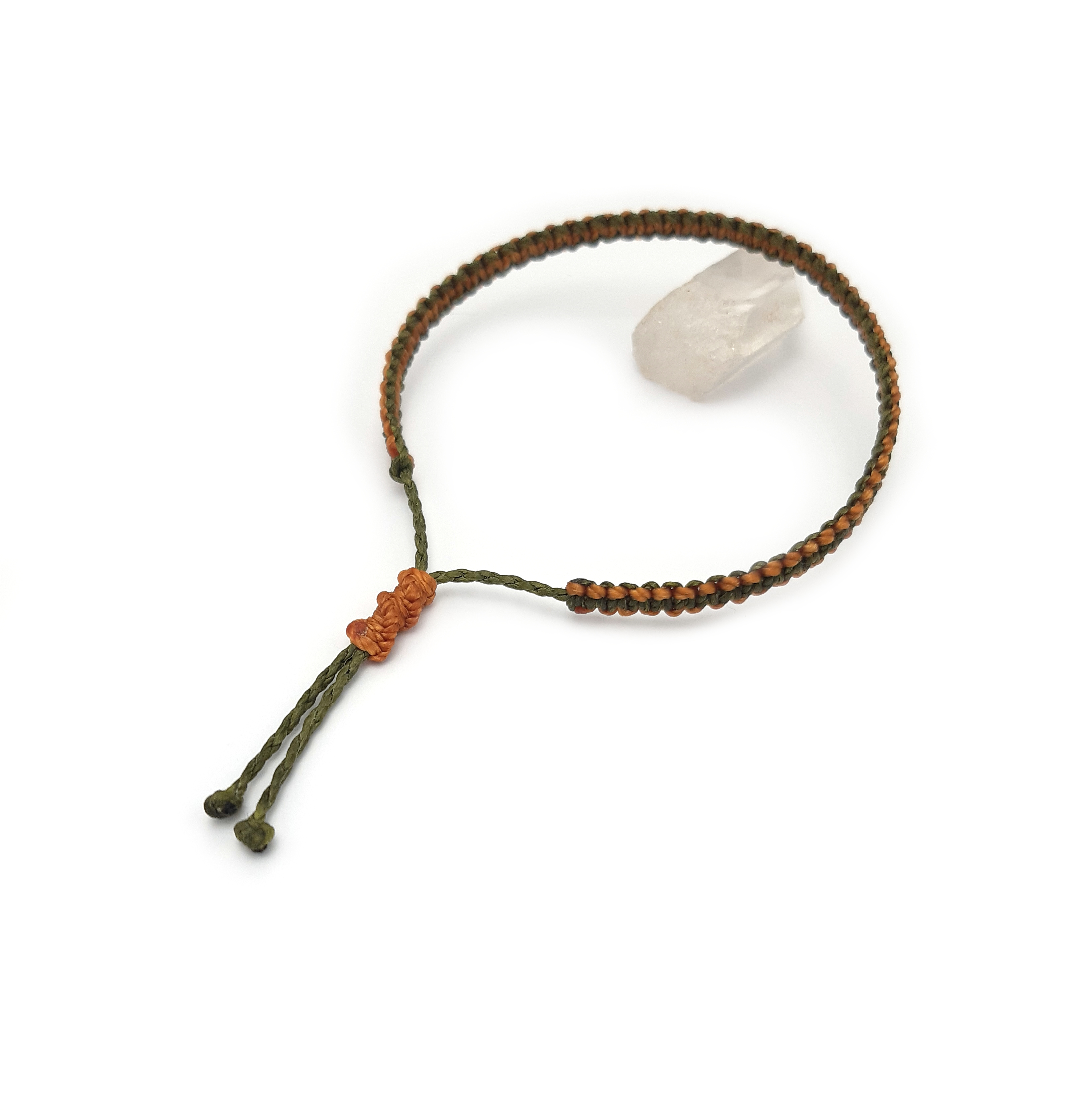 Bracelet Vert Kaki & Camel Modèle Fin Tissé Main Avec Du Fil Ciré. Ajustable & Résistant à l'eau.
