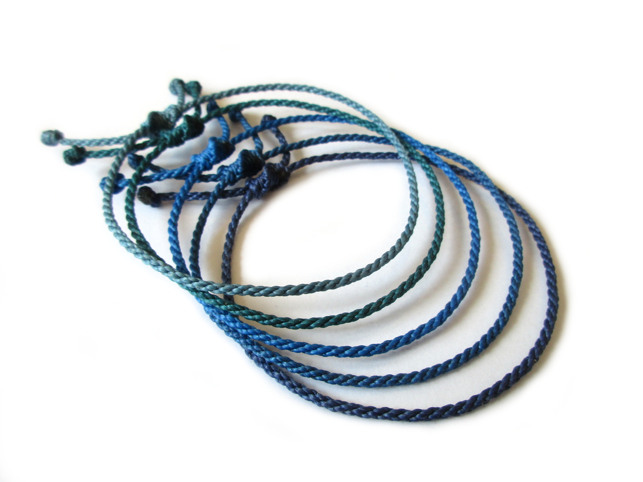X5 Bracelets Mix Bleu Modèle Corde Tressé Main Avec Du Fil Ciré. Résistant à l' Eau & Ajustable Avec Un Nœud Coulissant.