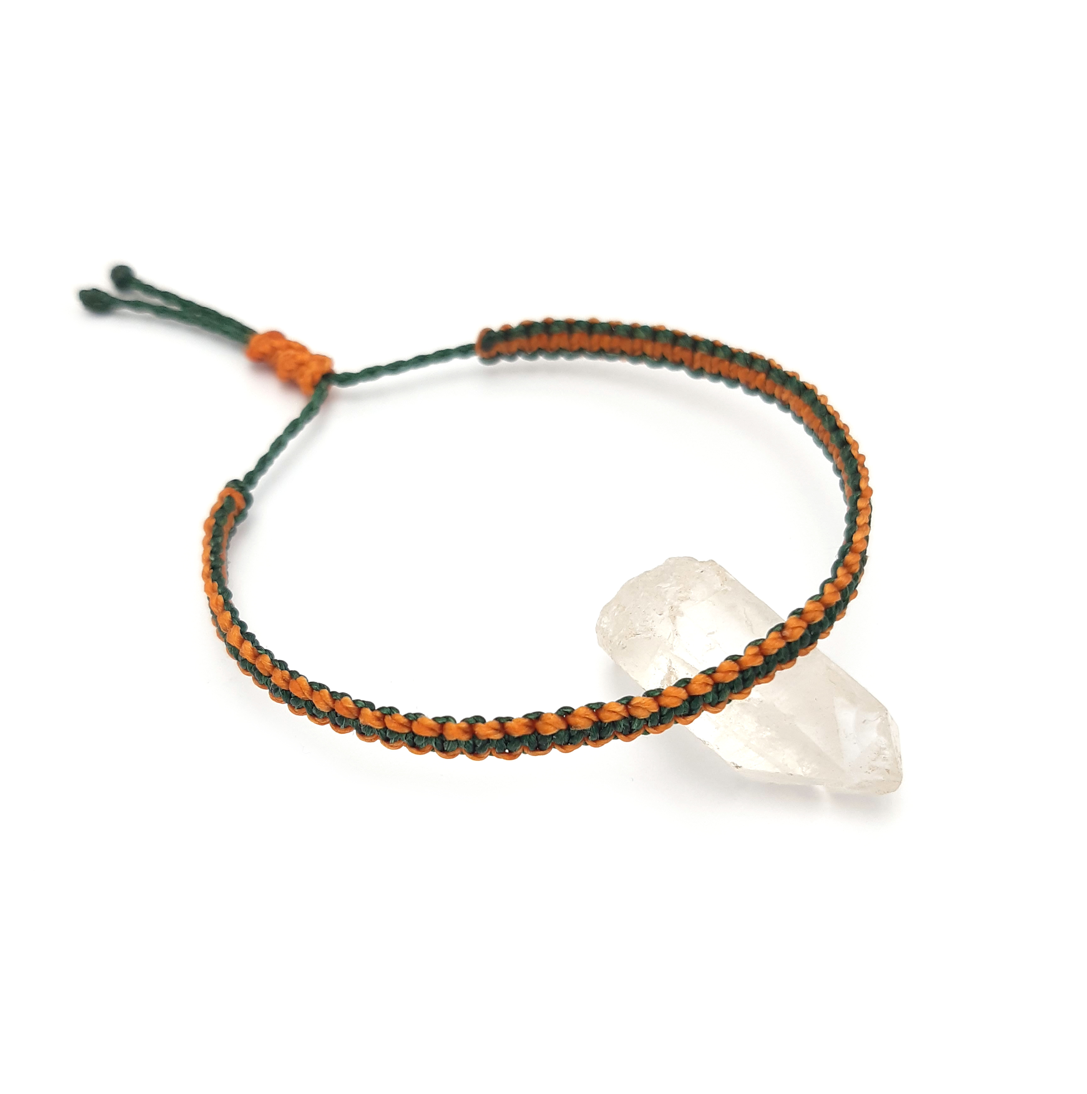 Bracelet Vert Foncé & Orange Modèle Fin Tissé Main Avec Du Fil Ciré. Ajustable & Résistant à l'eau.