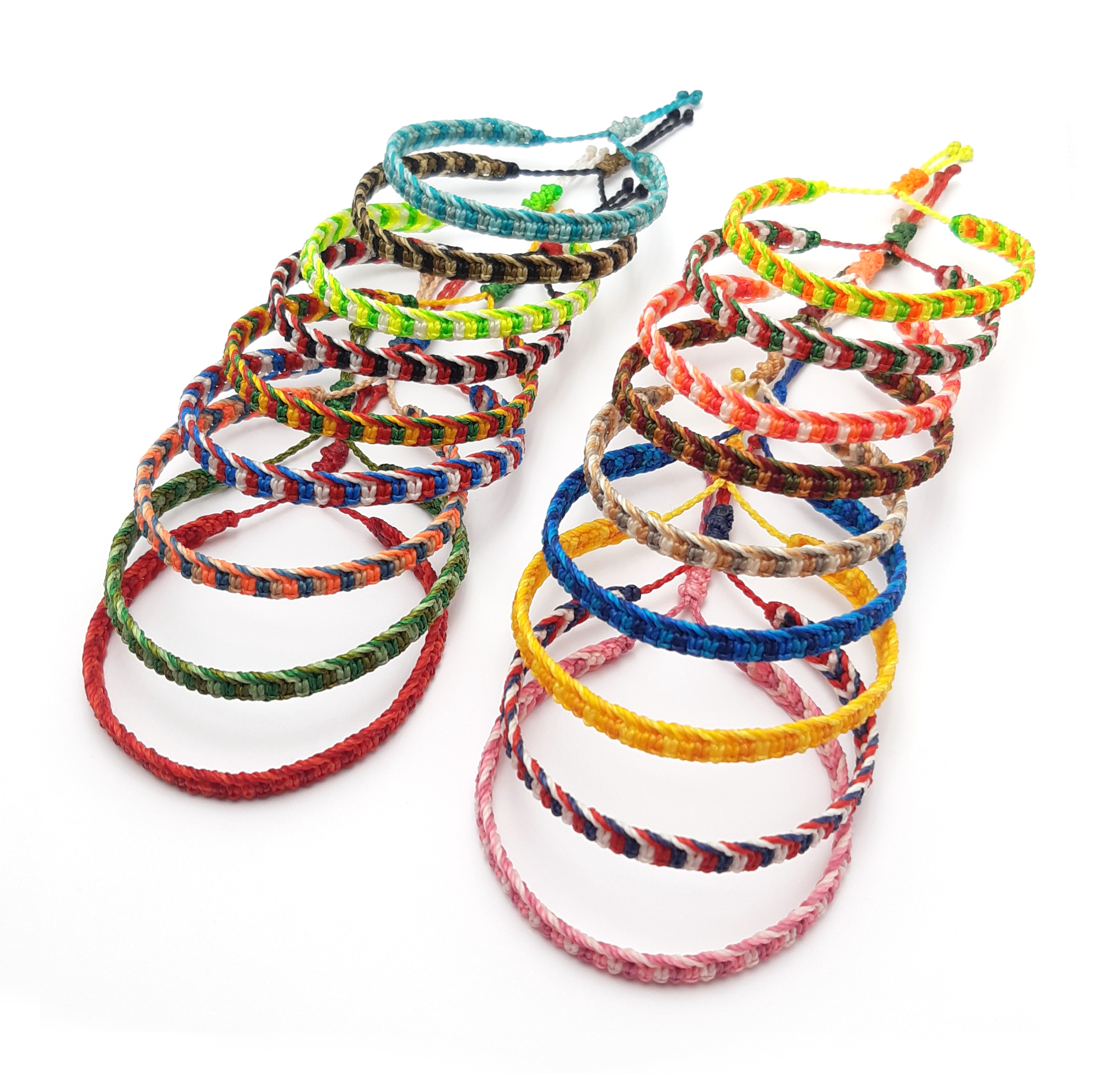 Bracelet Trois Couleurs Modèle Plat Avec 60 Nuances Au Choix Tissé Main & Nœud Personnalisable