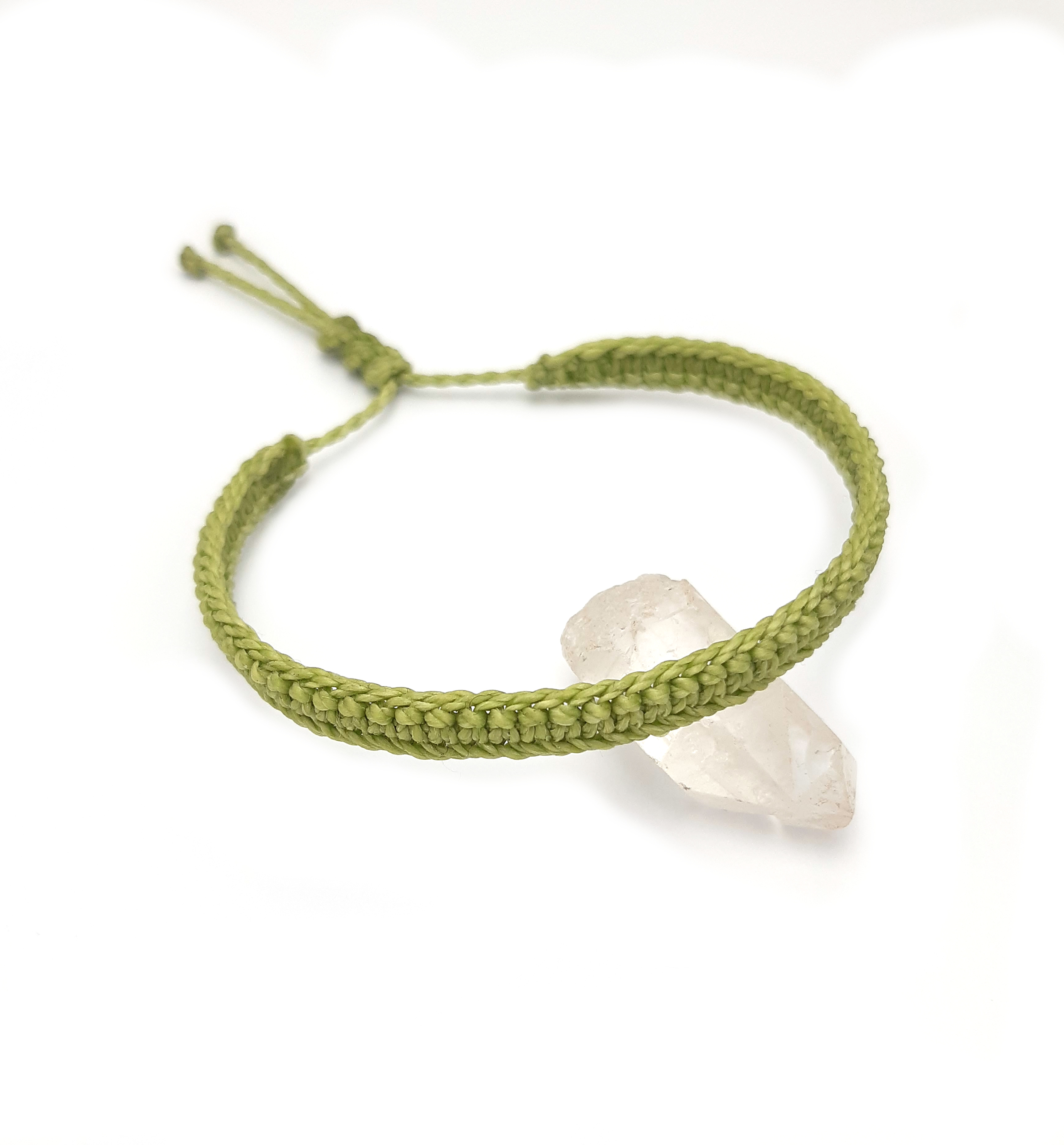 Bracelet Vert Lime Modèle Plat Tissé Main Avec du Fil Ciré. Ajustable & Résistant à l'eau.