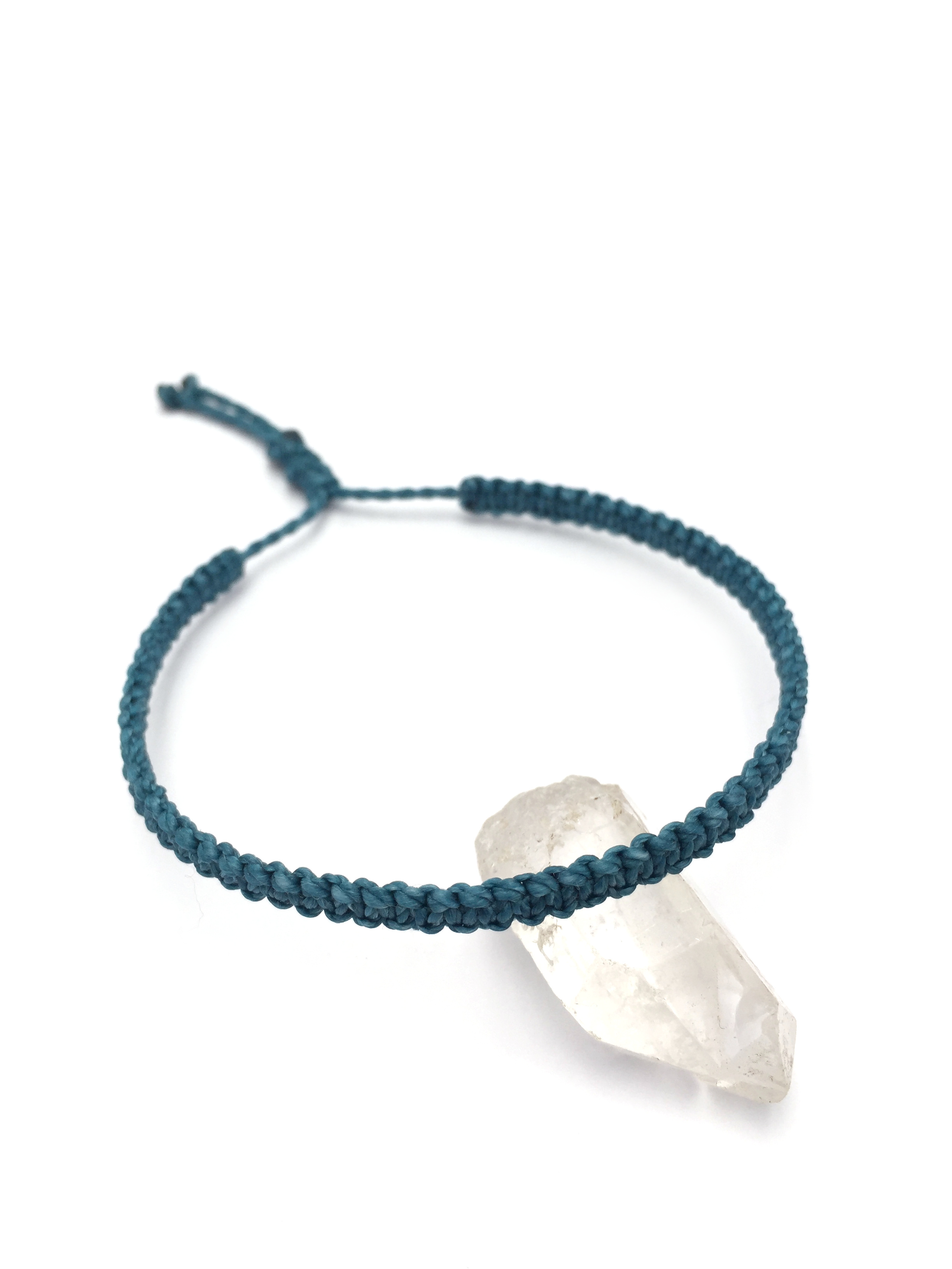 Bracelet Bleu Pétrole Modèle Fin Tissé Main Avec Du Fil Ciré. Ajustable & Résistant à l'eau.