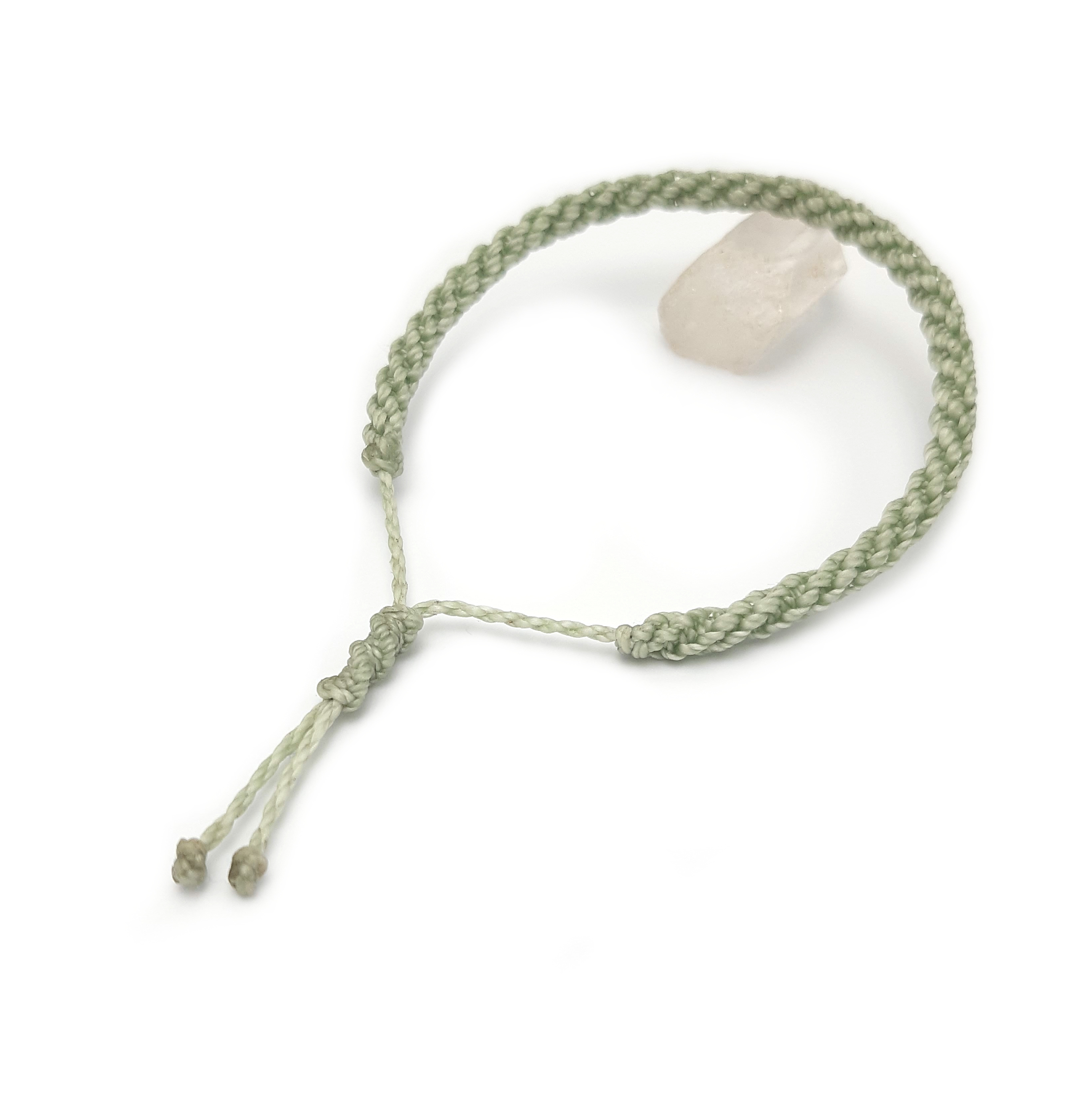 Bracelet Vert Amande Modèle Double Spirale Tissé Main Avec Du Fil Ciré. Ajustable & Résistant à l'eau.
