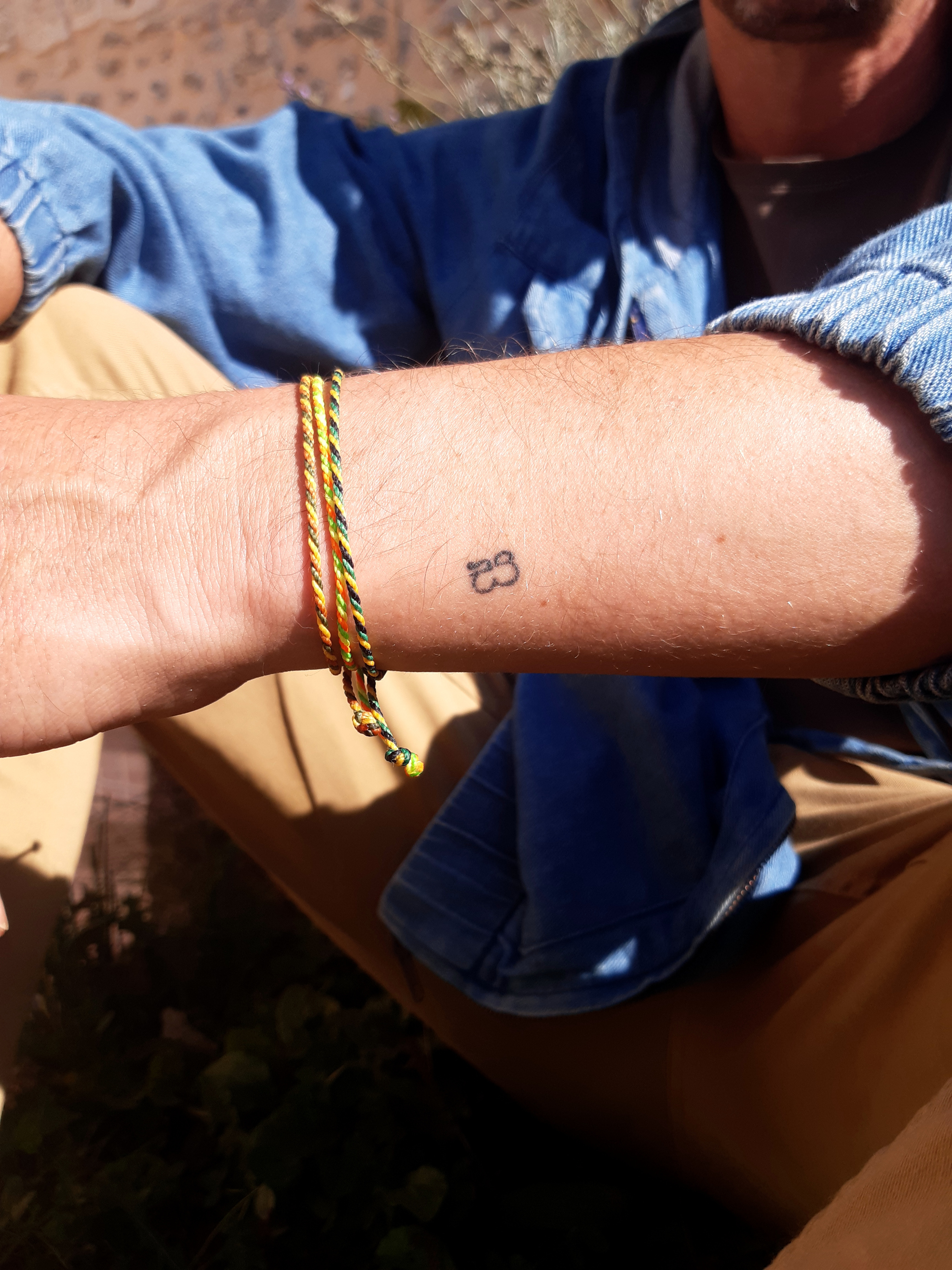  Bracelet Marron (3 Nuances) Modèle Corde Tressé Main Avec Du Fil Ciré Résistant à l' Eau & Ajustable Avec Un Nœud Coulissant