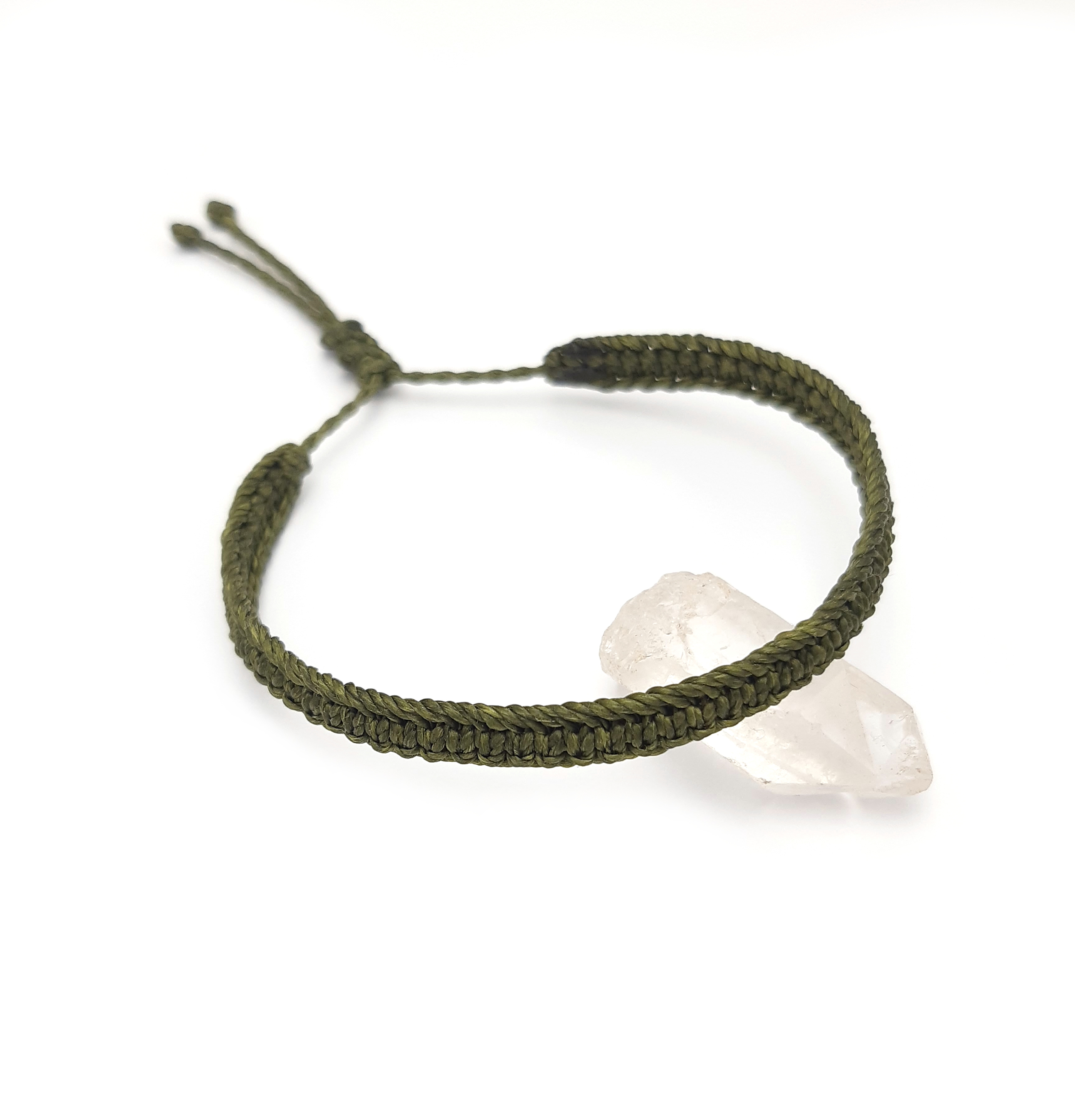 Bracelet Vert Kaki Modèle Plat Tissé Main Avec du Fil Ciré. Ajustable & Résistant à l'eau.