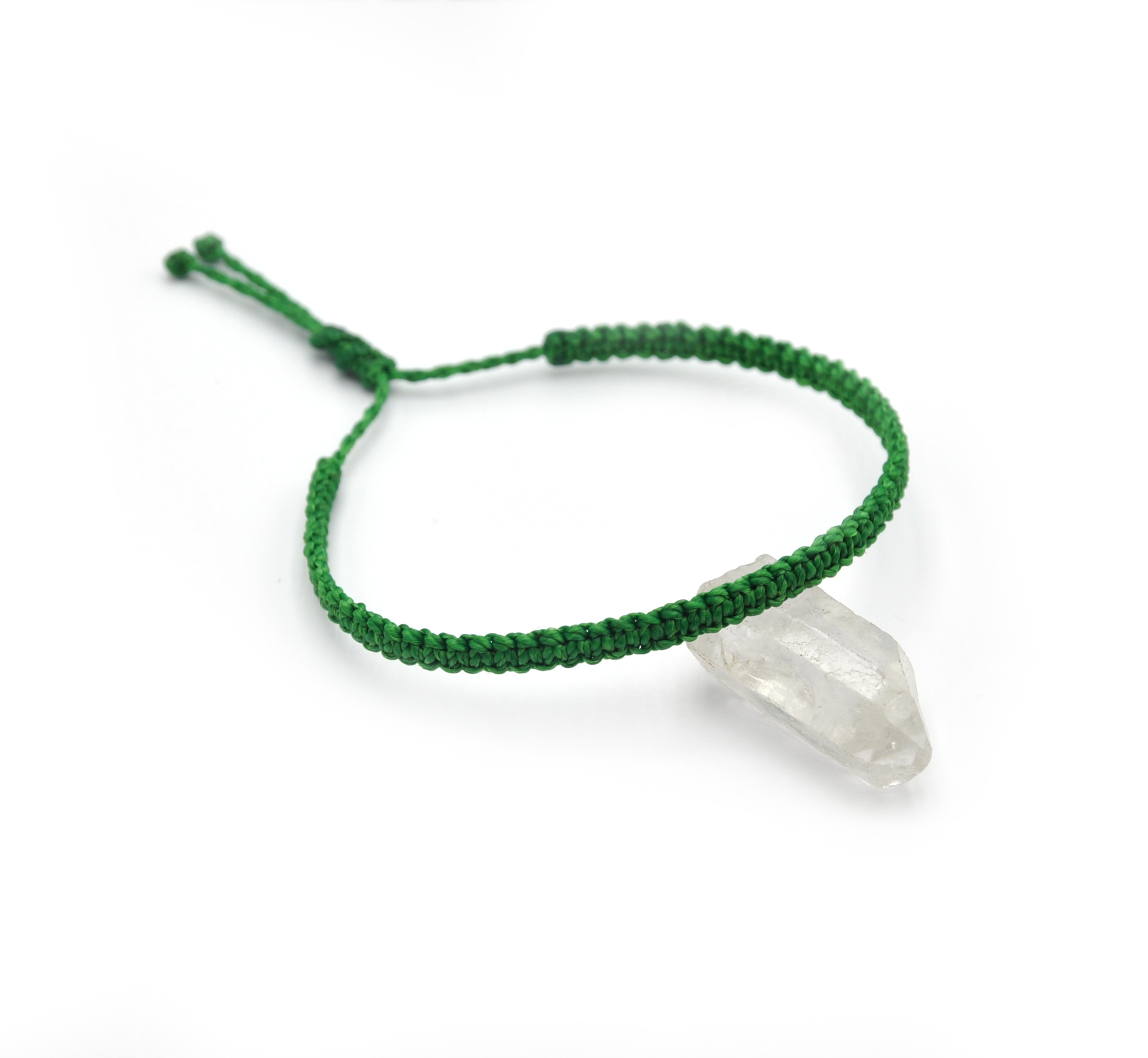 Bracelet Vert Modèle Fin Tissé Main Avec Du Fil Ciré. Ajustable & Résistant à l'eau.