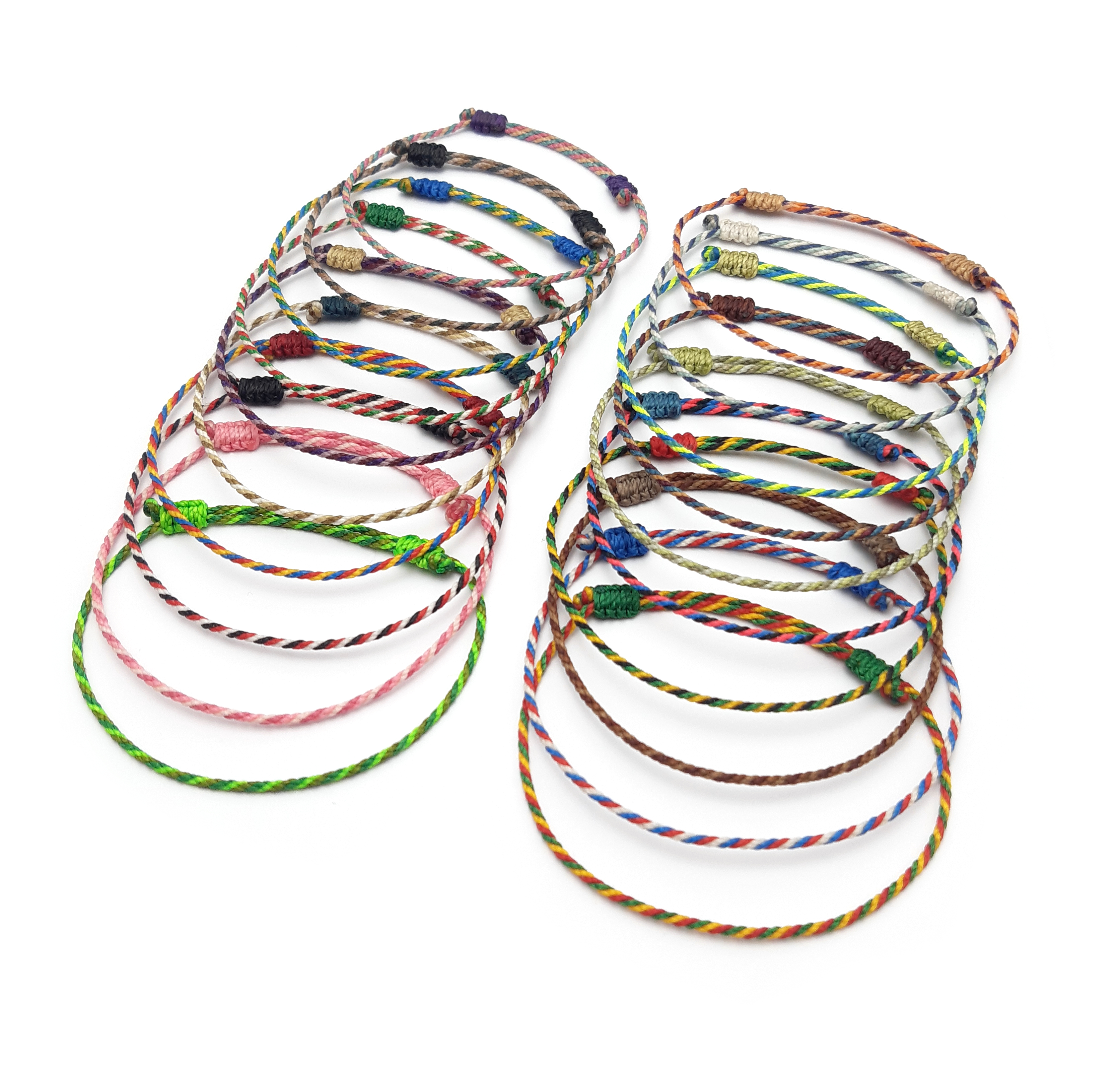 Bracelet Trois Couleurs Modèle Corde Avec 60 Nuances Au Choix Tissé Main & Deux Nœuds Personnalisables