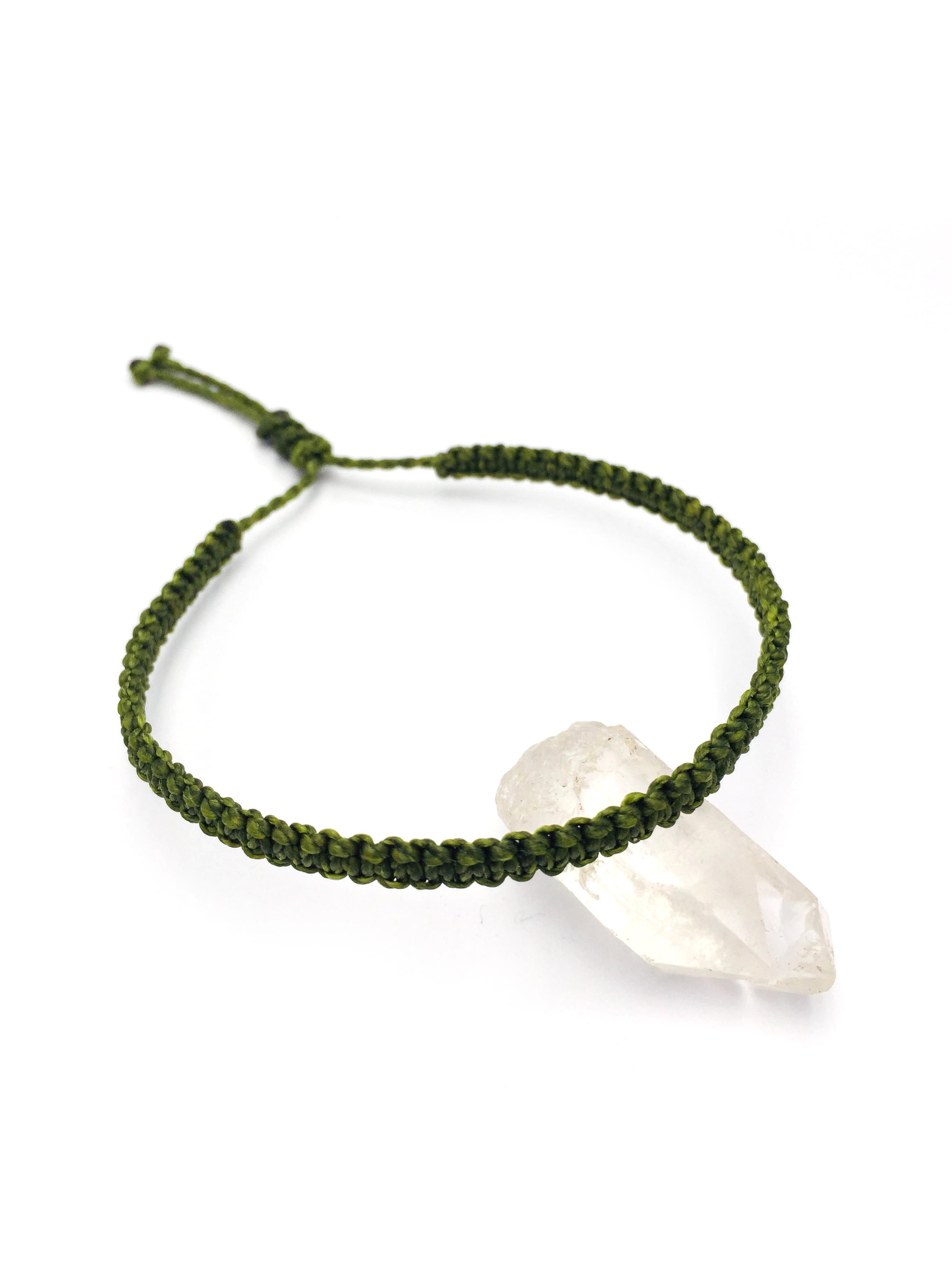 Bracelet Vert Kaki Modèle Fin Tissé Main Avec Du Fil Ciré. Ajustable & Résistant à l'eau.