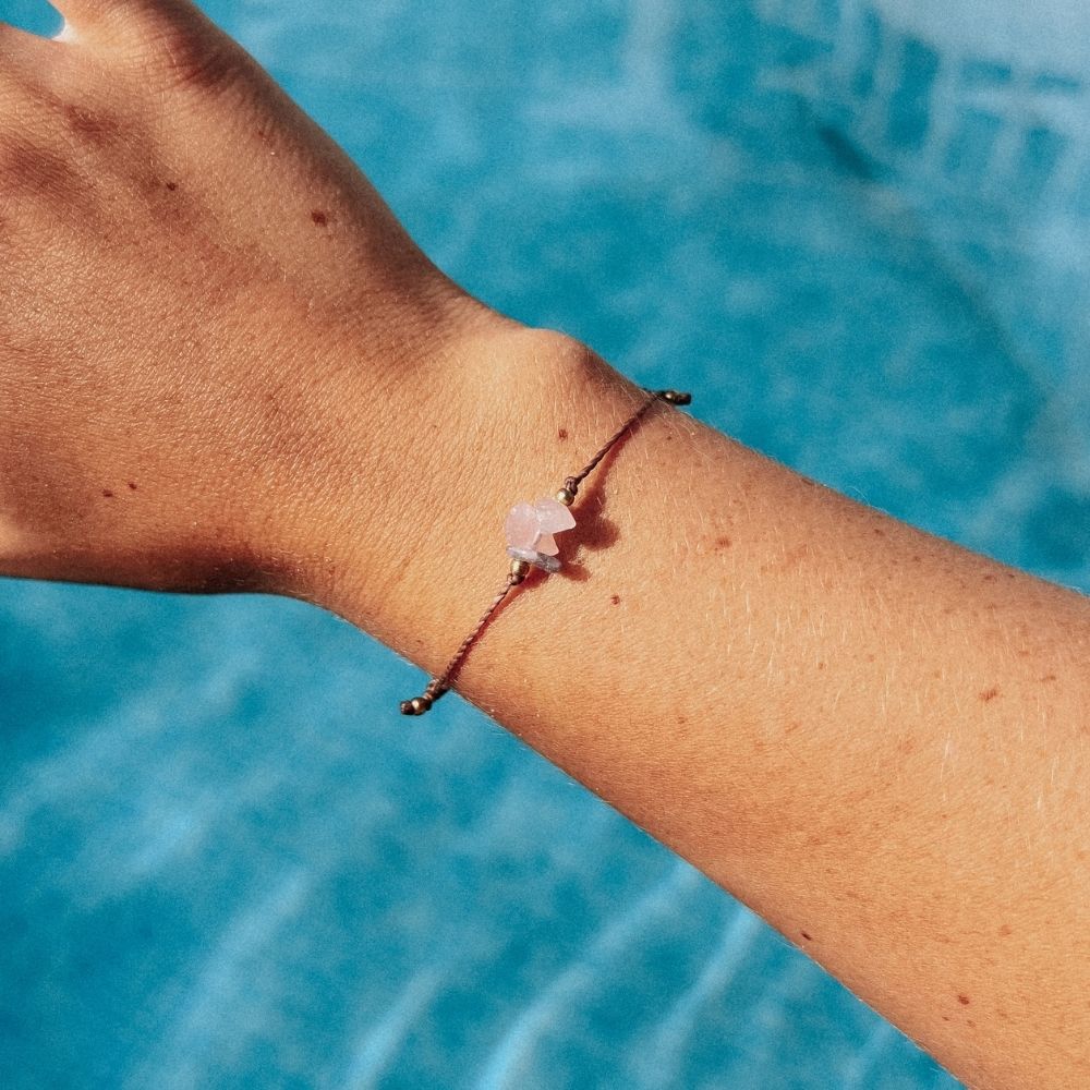 schlichtes Edelsteinarmband