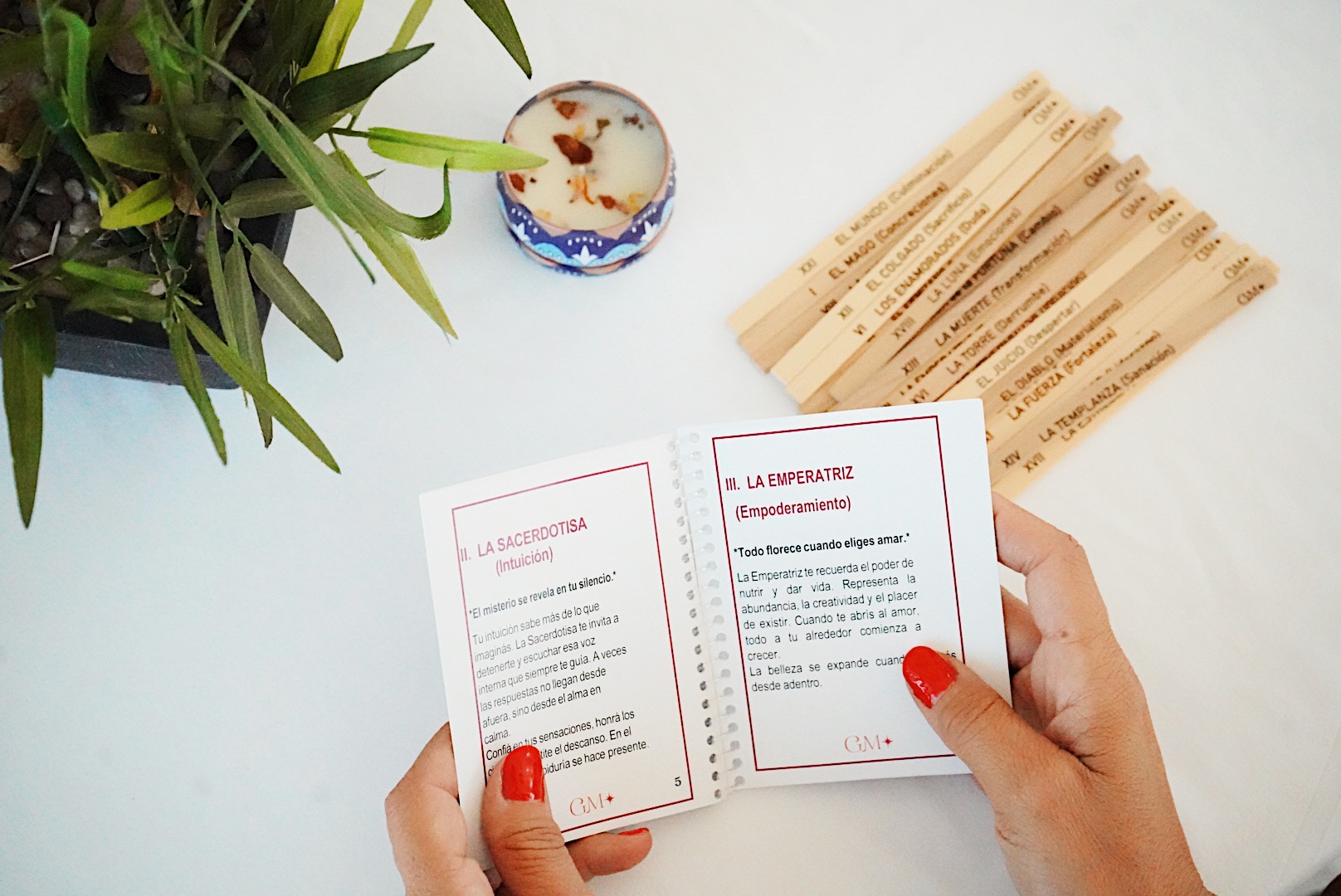 Oráculo de los Arcanos Mayores del Tarot 