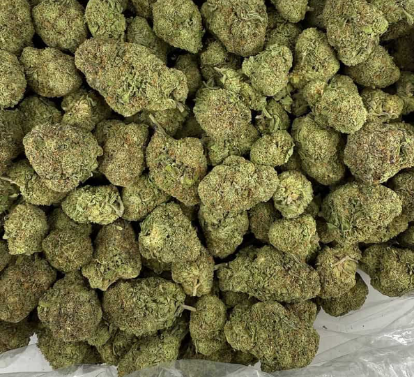 Webbing Cake THCa Flower 7 Gram