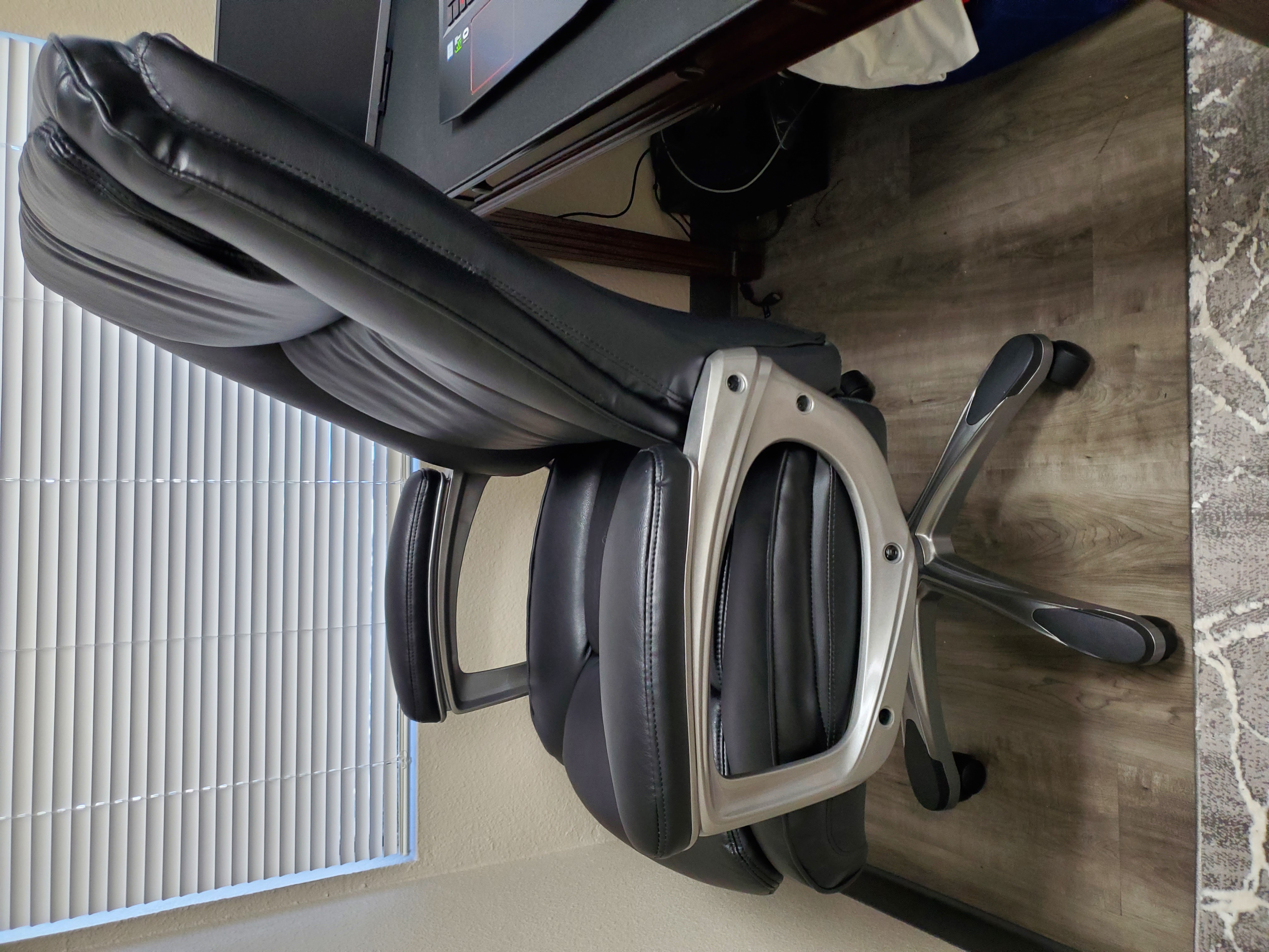 MCQ High Back Big and Tall Home Executive Office Chair with Padded Armrests