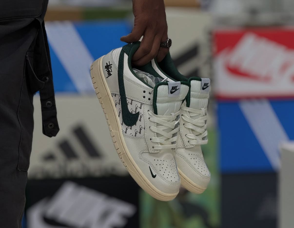 Nike x Stüssy Low-top Sneakers