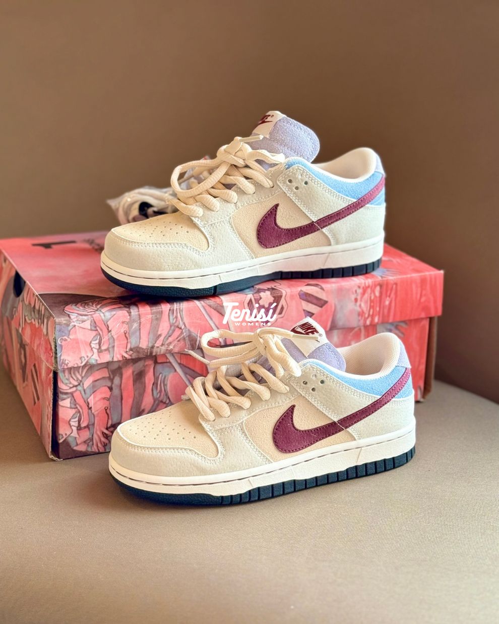 Nike SB Dunk Low Sneakers
