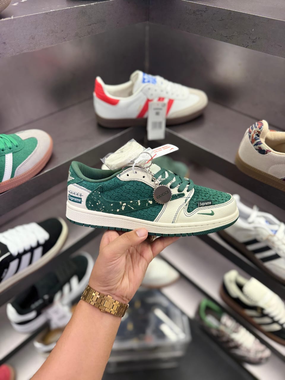 Nike Air Jordan 1 Low OG Supreme Green