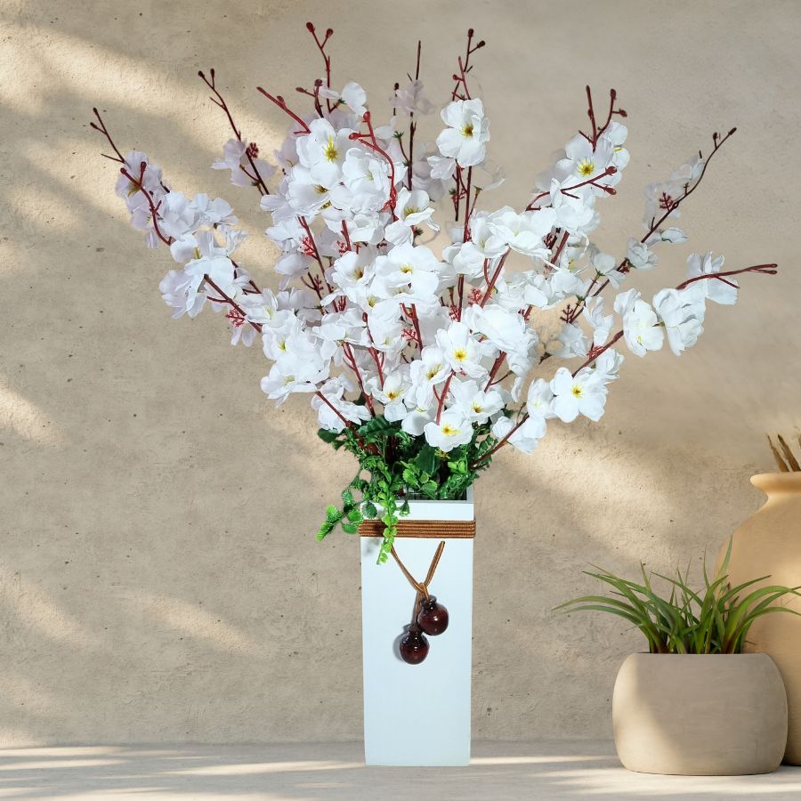 WHITE 12 INCH POT WITHOUT FLOWER