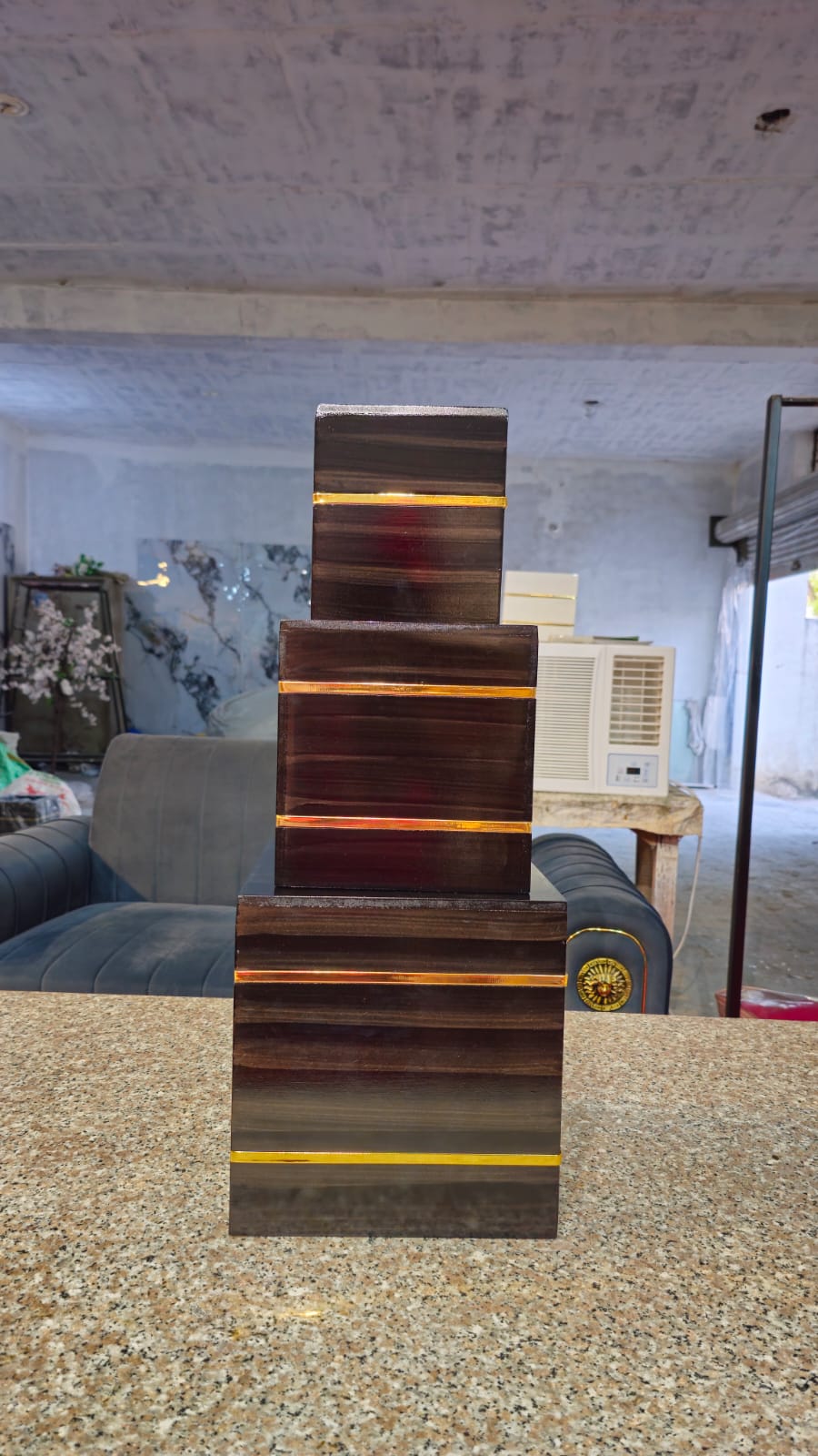 catering riser brown