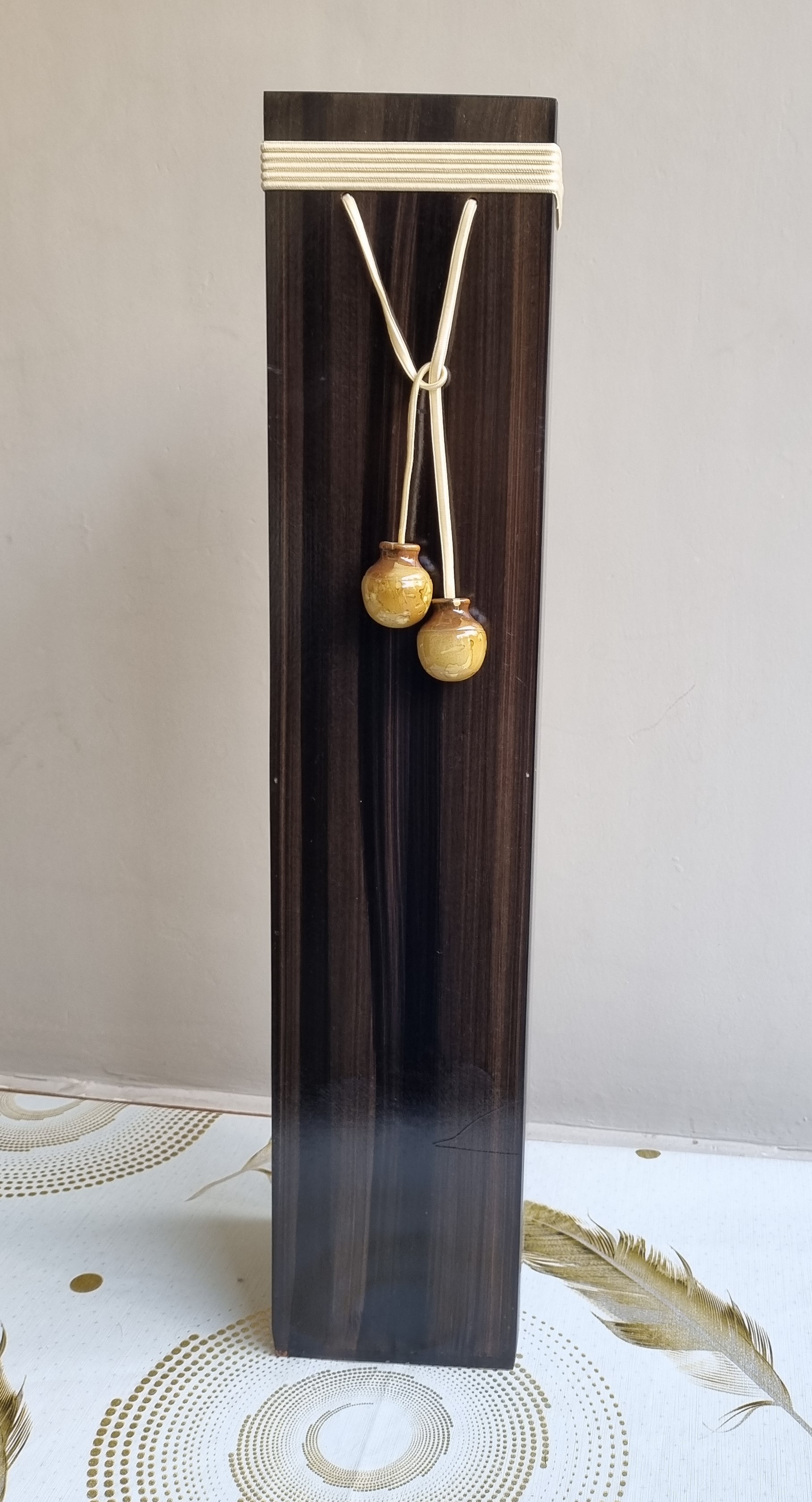 24 inch latoo pillar