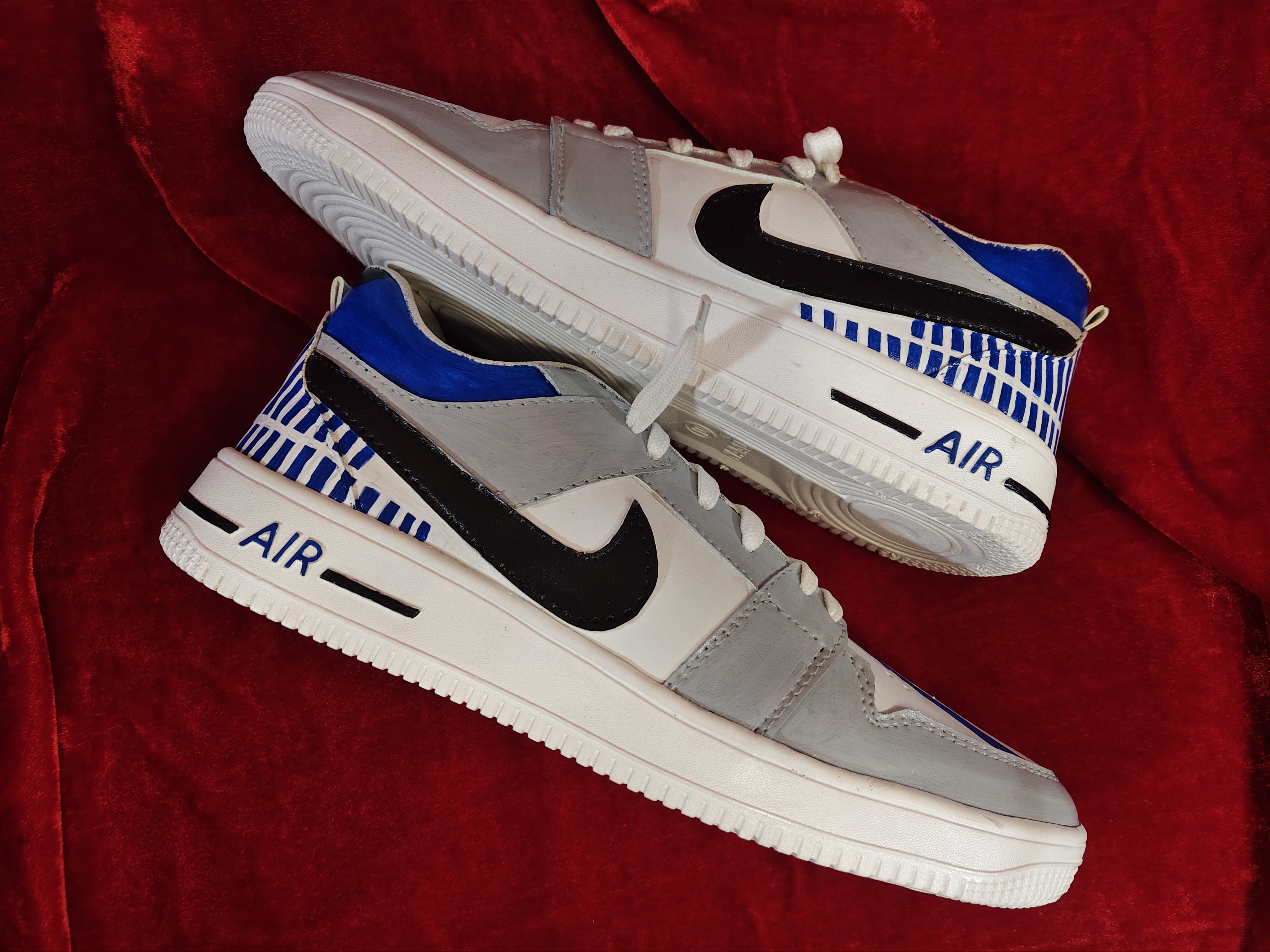  Art Edition Sneakers