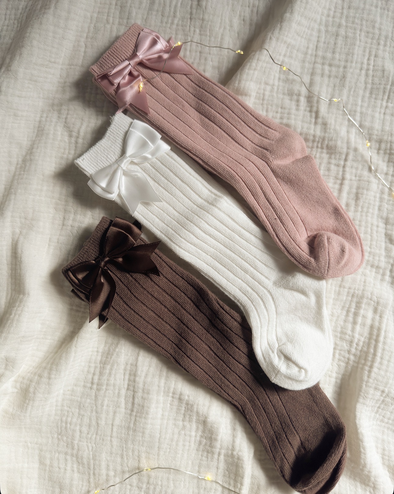 Ribbon Decorated Knee-High Socks