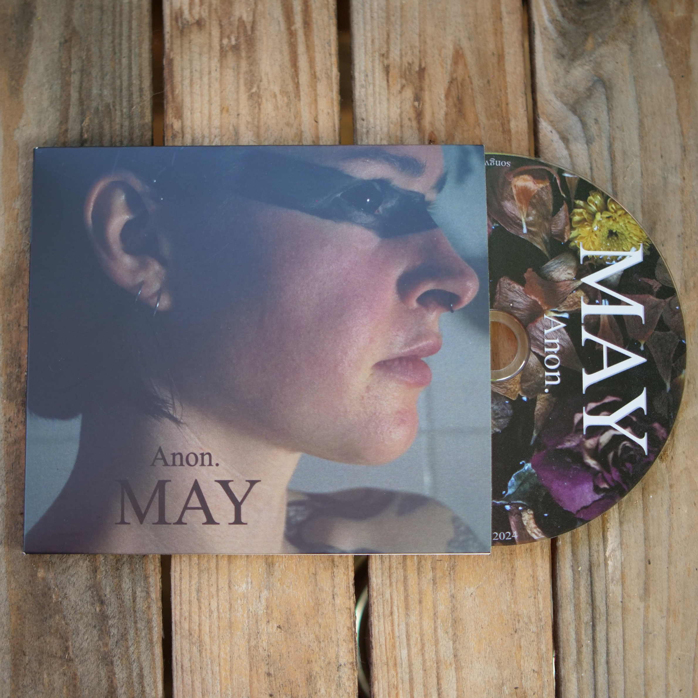 Bundle 3 : Vinyl, CD with booklet & Tote Bag