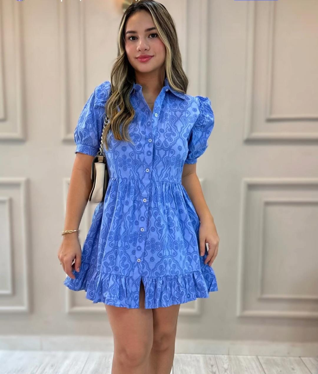 Vestido corto azul estampado