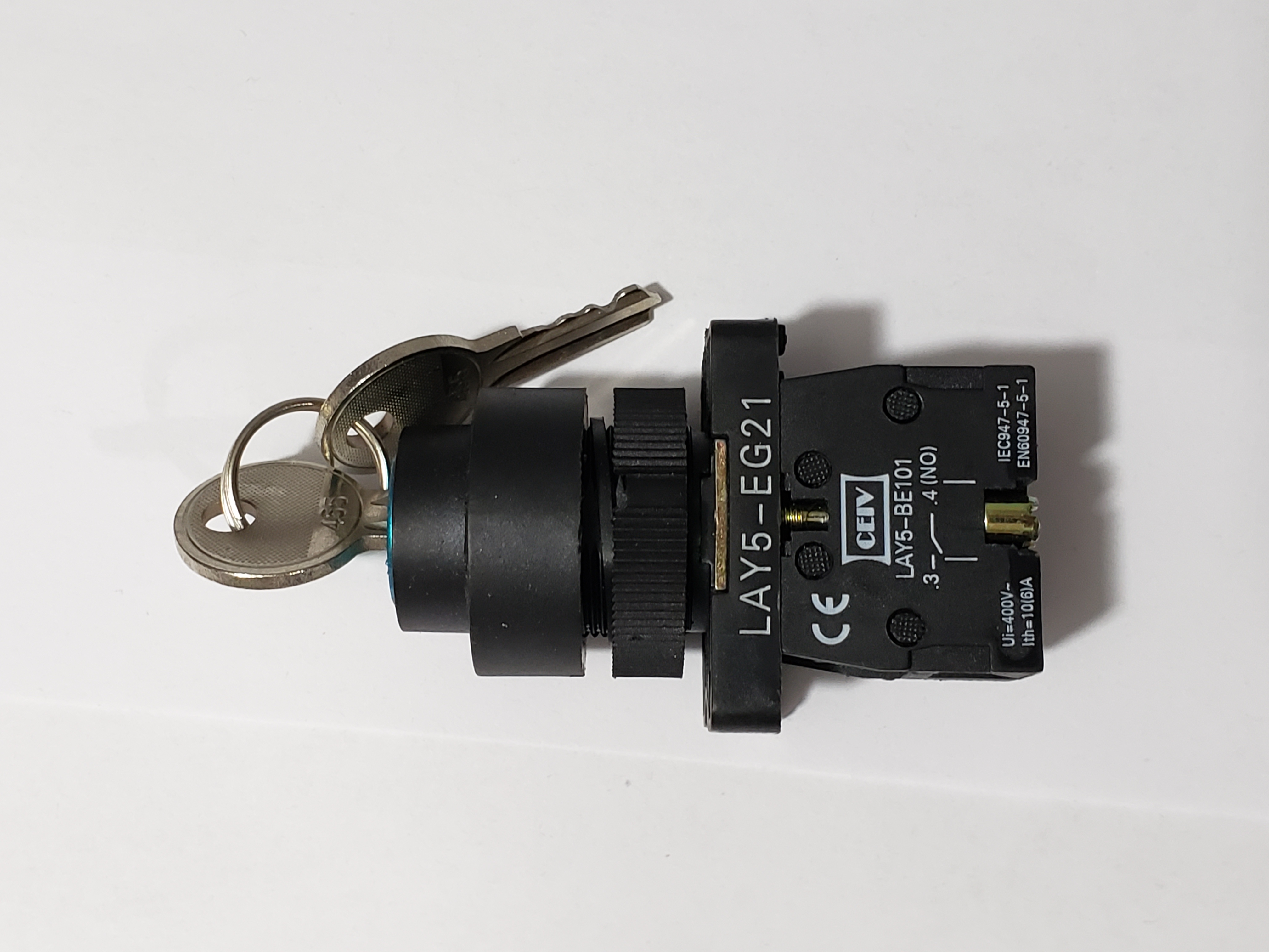 Selector De 2 Posiciones 22mm Lay5-eg21