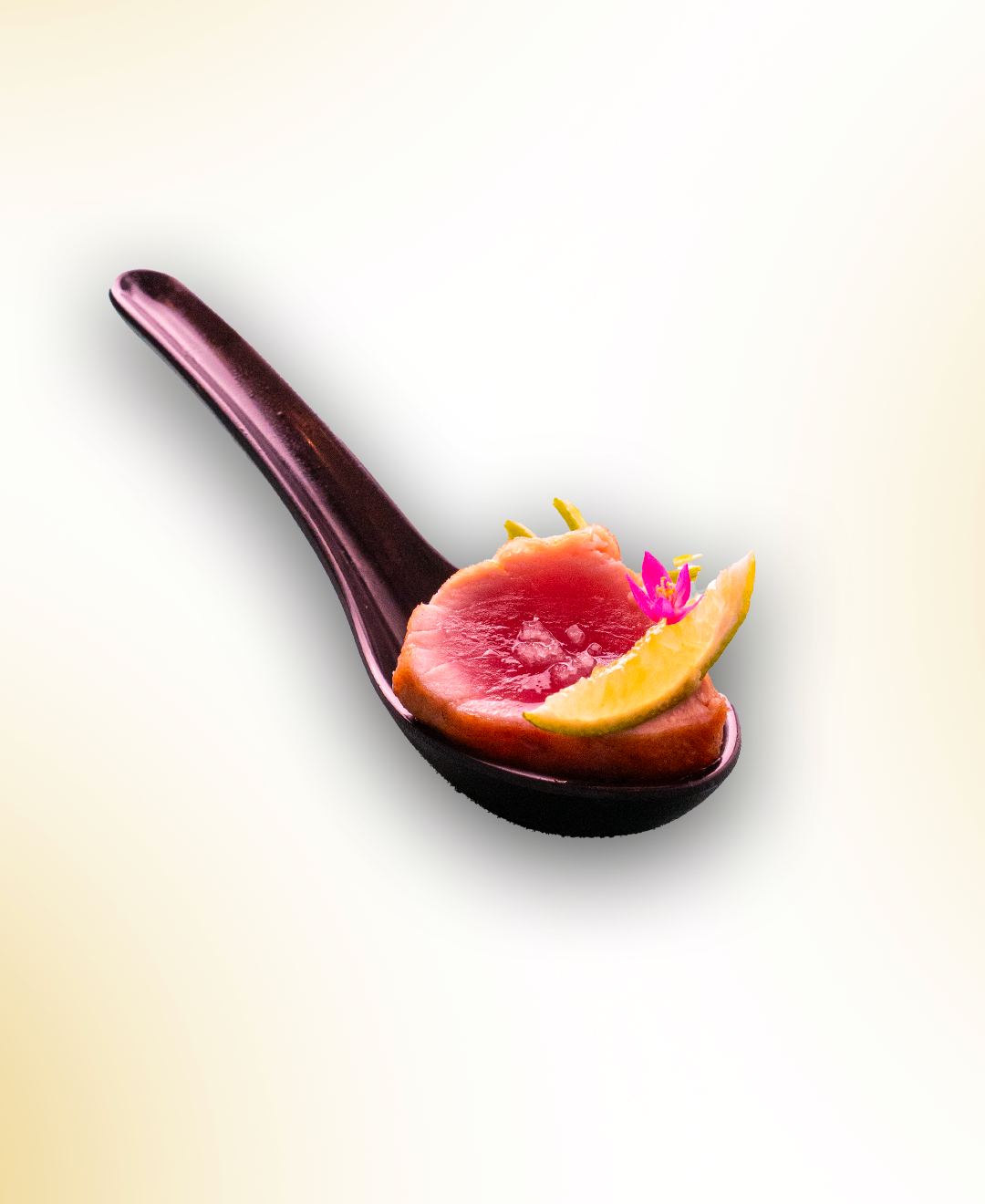 UNE BOUCHÉÉ - TATAKI DE THON