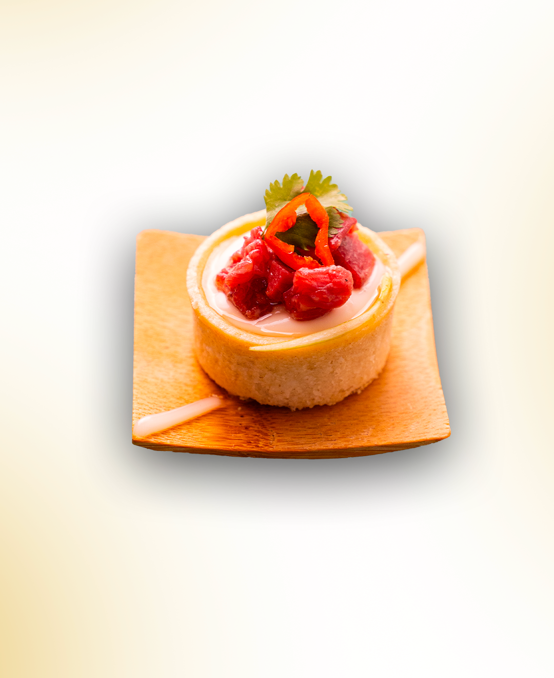 TARTELETTE - TARTARE DE POISSON LOCAL CORIANDRE GINGEMBRE