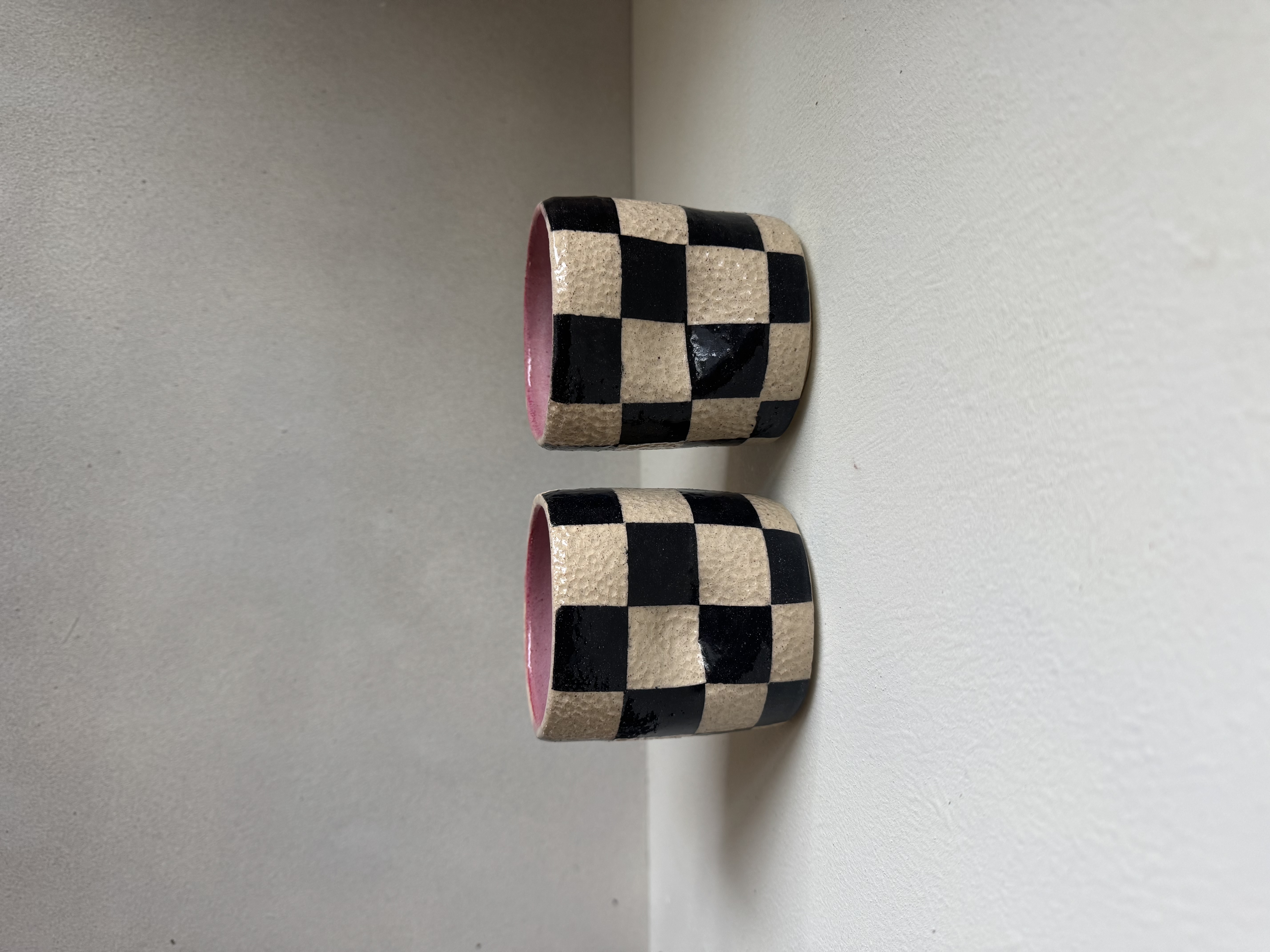 Checkered Thumb Cups