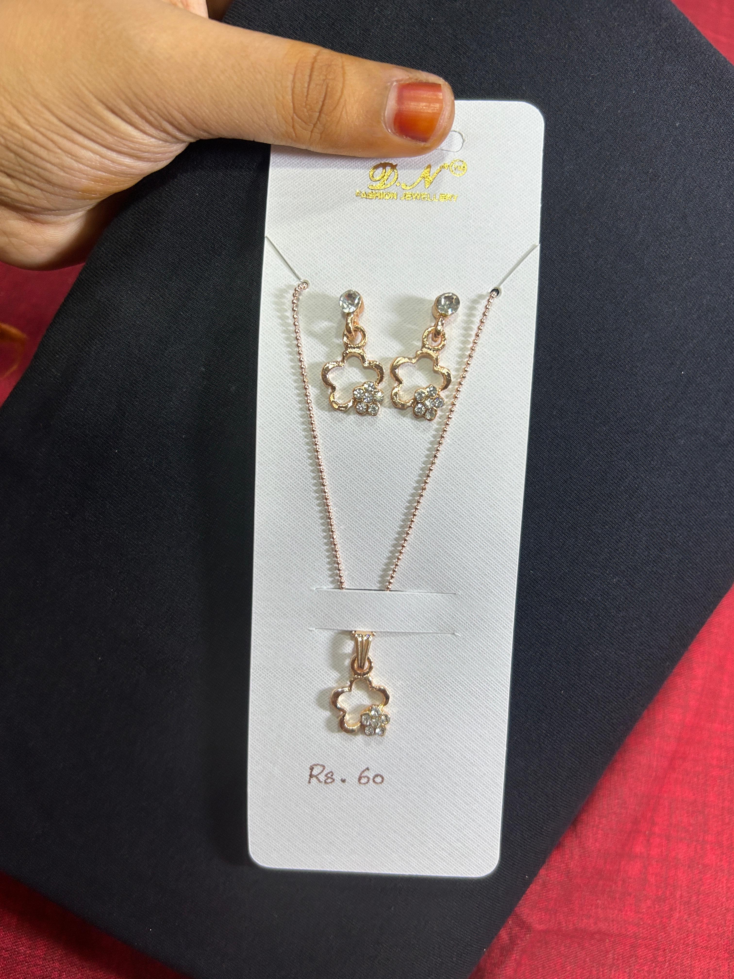 Floral Pendant Jewellery Set