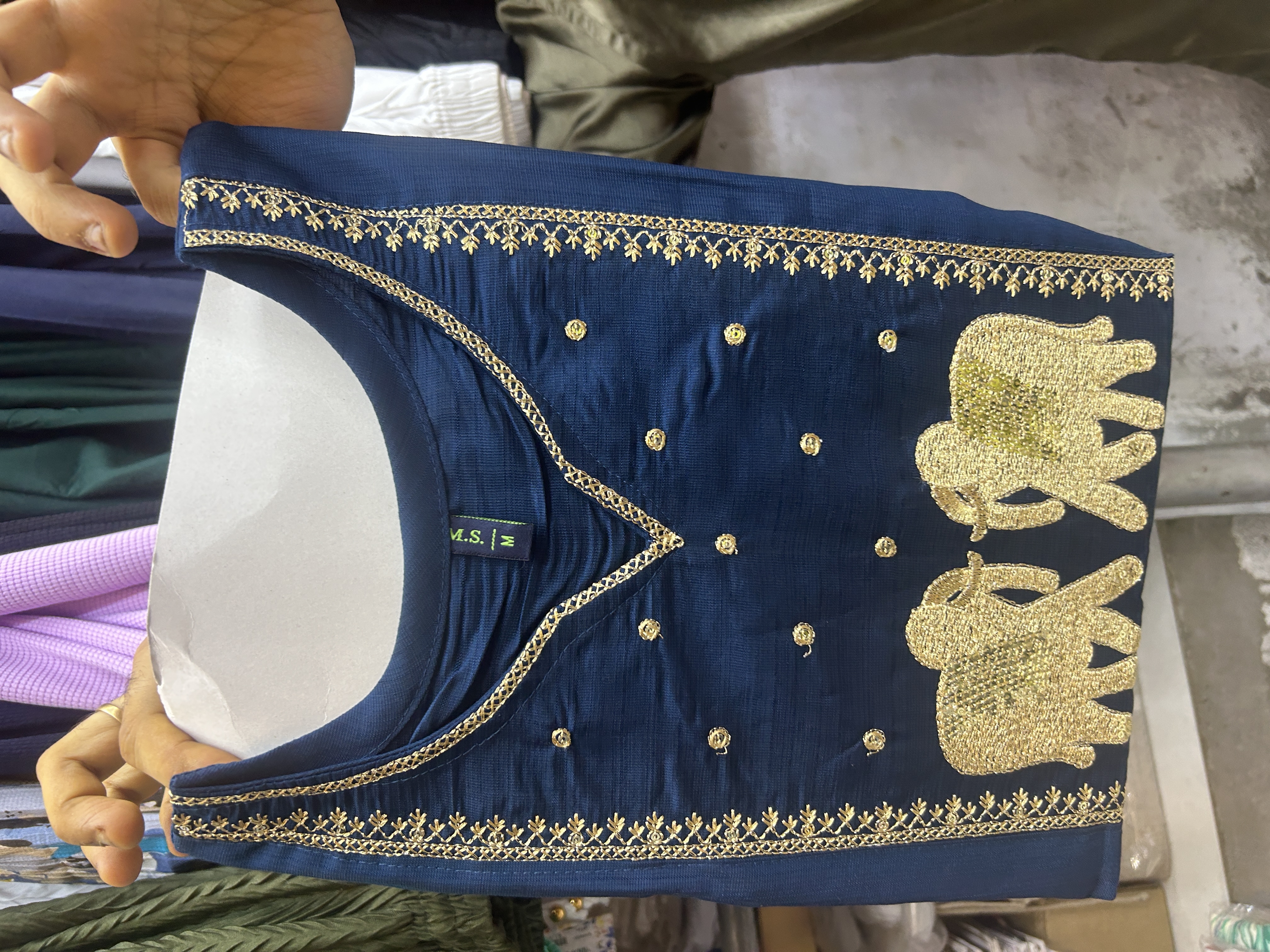 Embroidered elephant motif Kurta