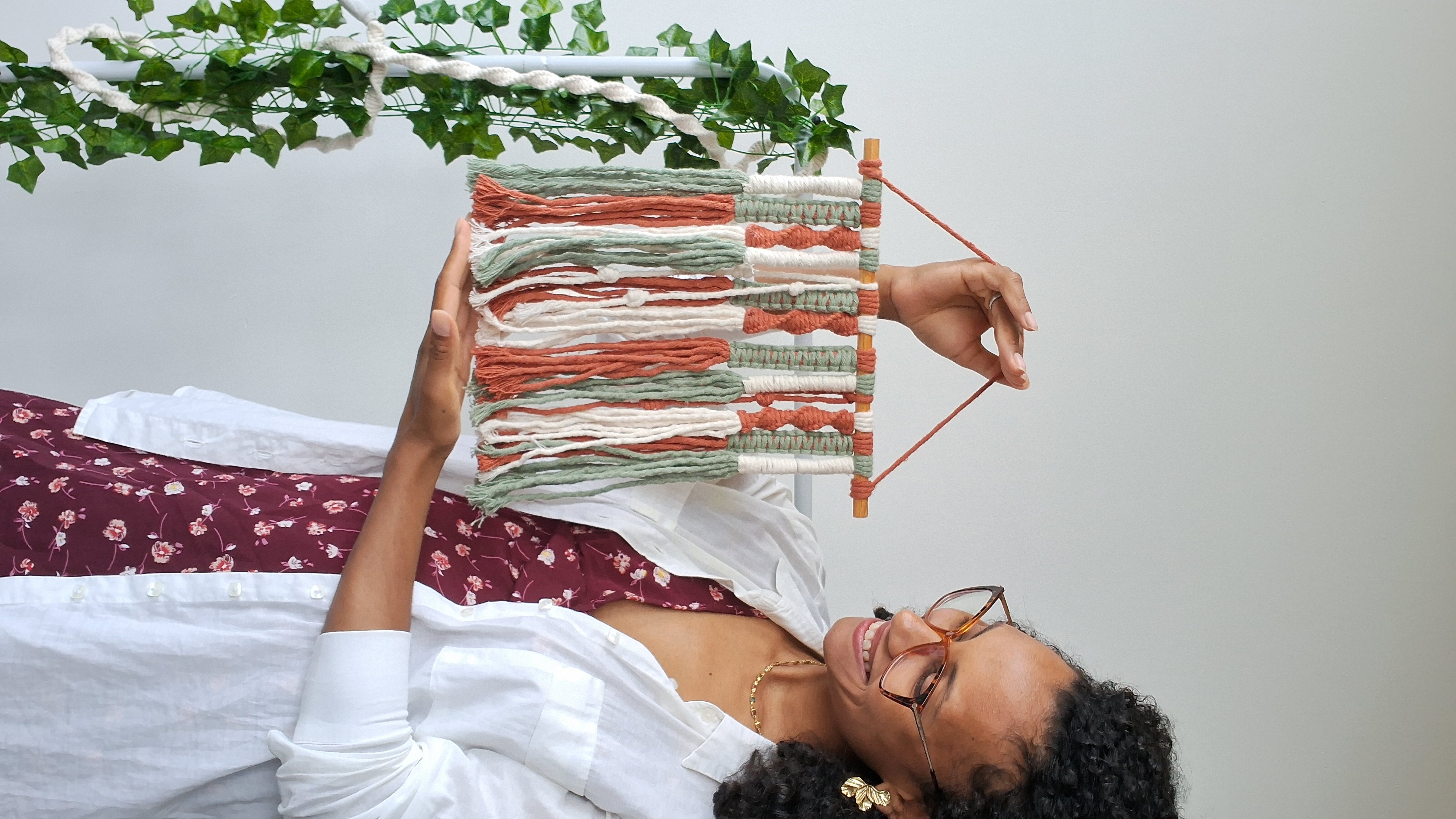 Chama – Painel em telha, cru e verde