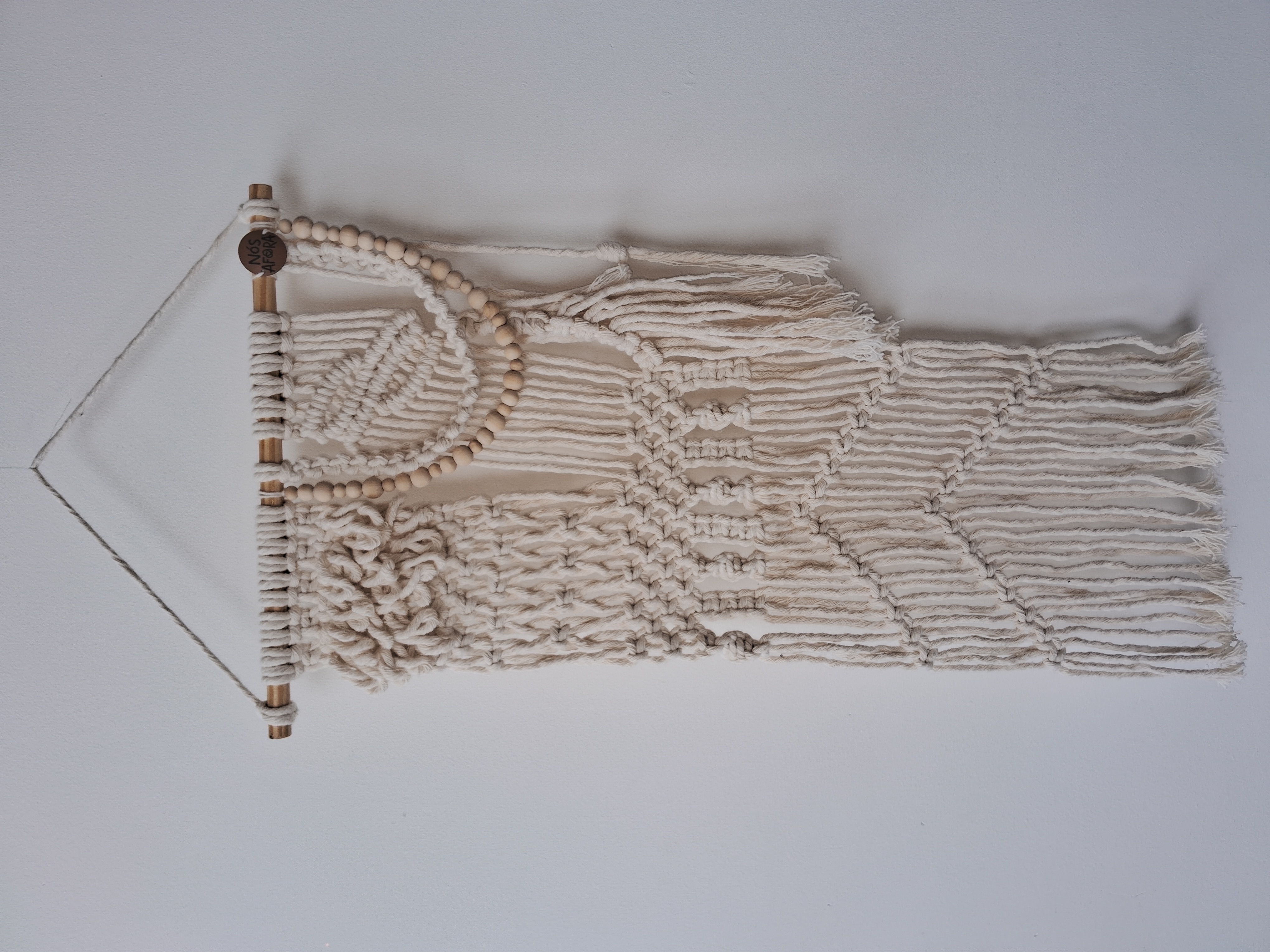 Entrelaços – Painel orgânico com pendentes