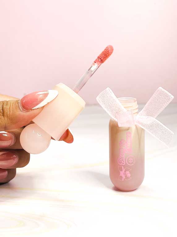 BLOOM LIP ESENCES