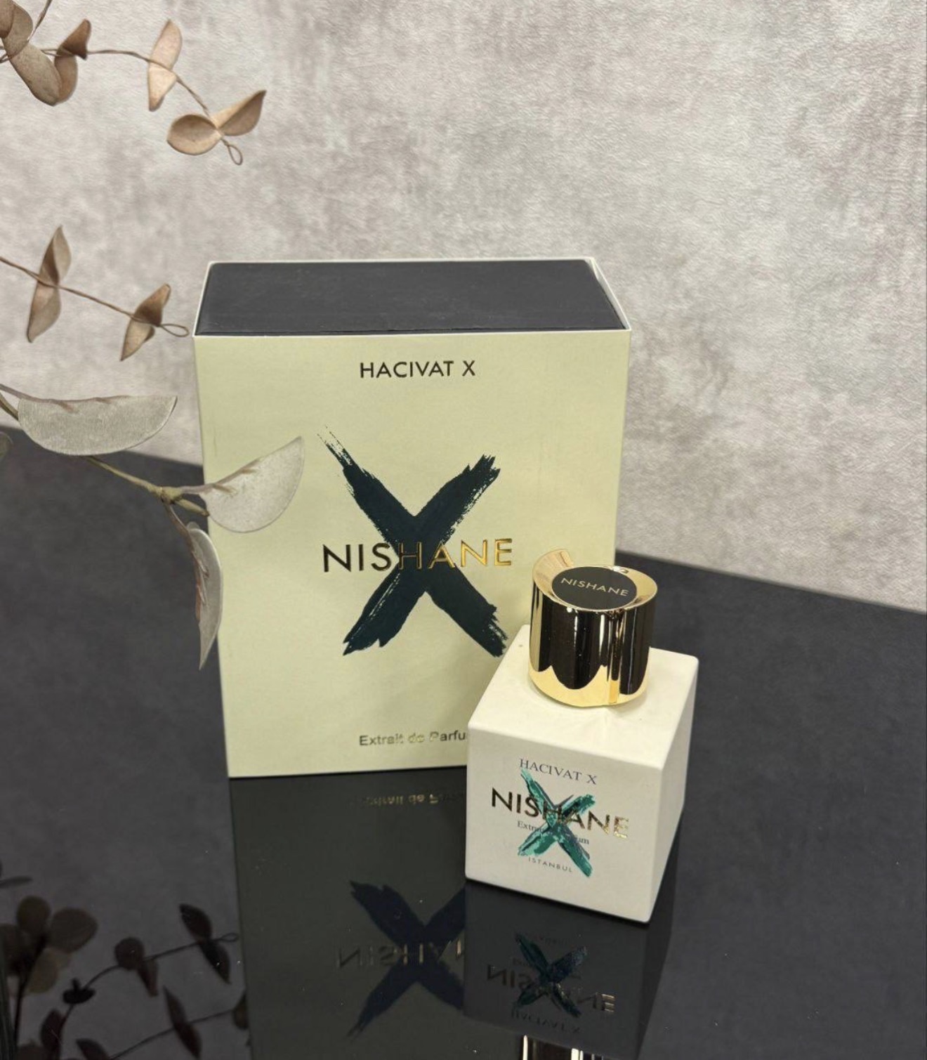 Nishane Hacivat X Extrait de Parfum