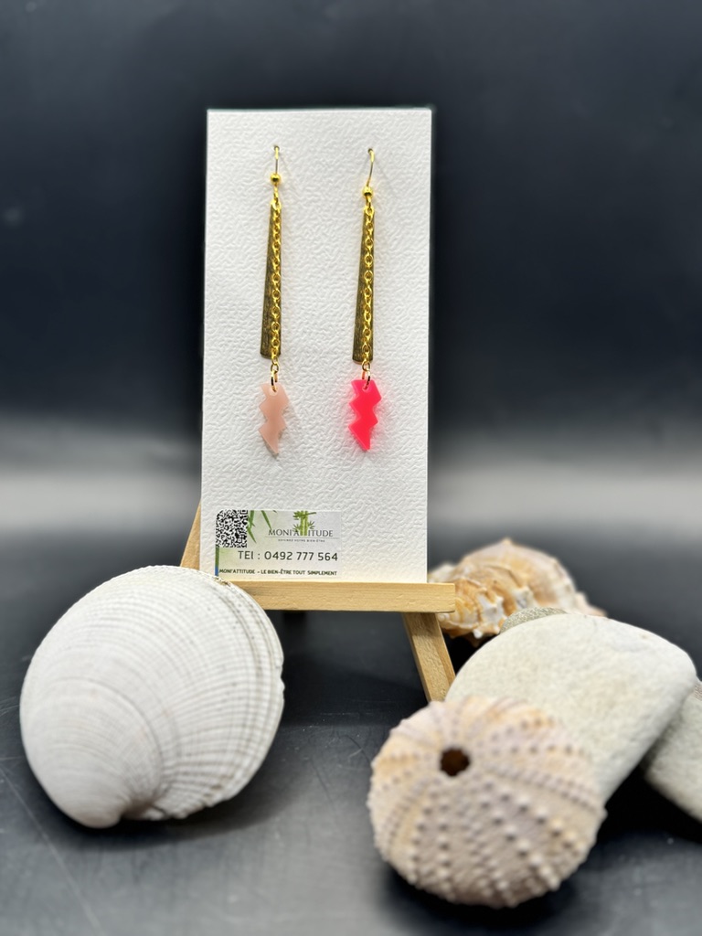 Boucles d'oreilles pendantes dorées