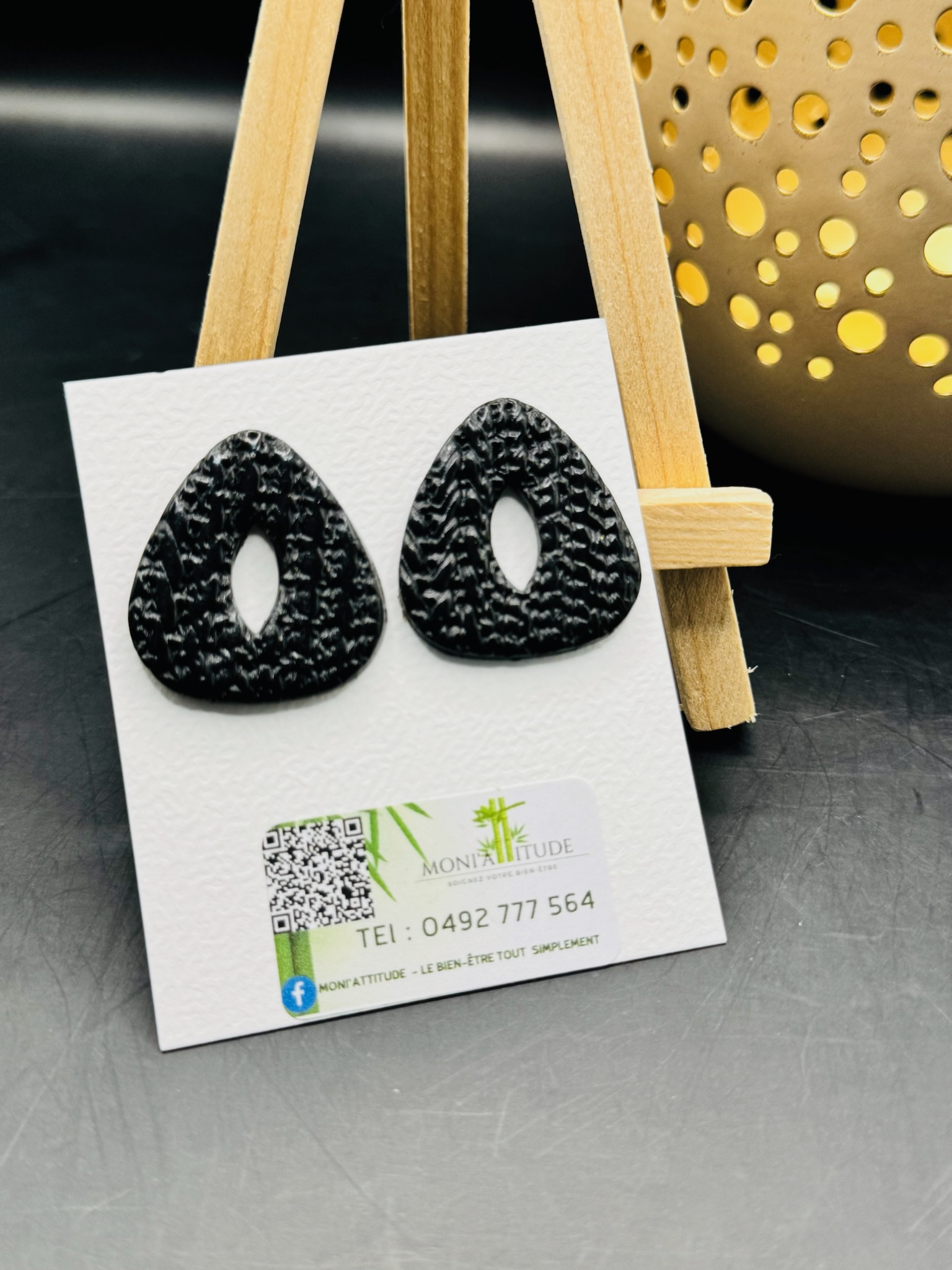 Boucles d’oreilles géométriques noires