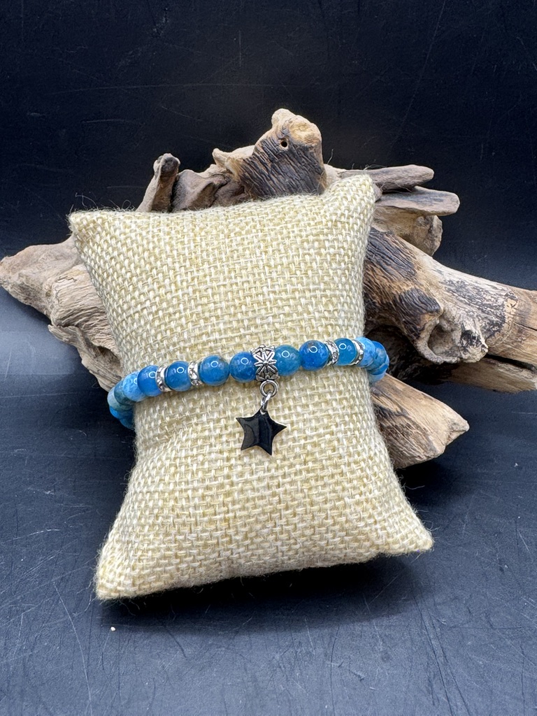 Bracelet étoilé en perles bleues