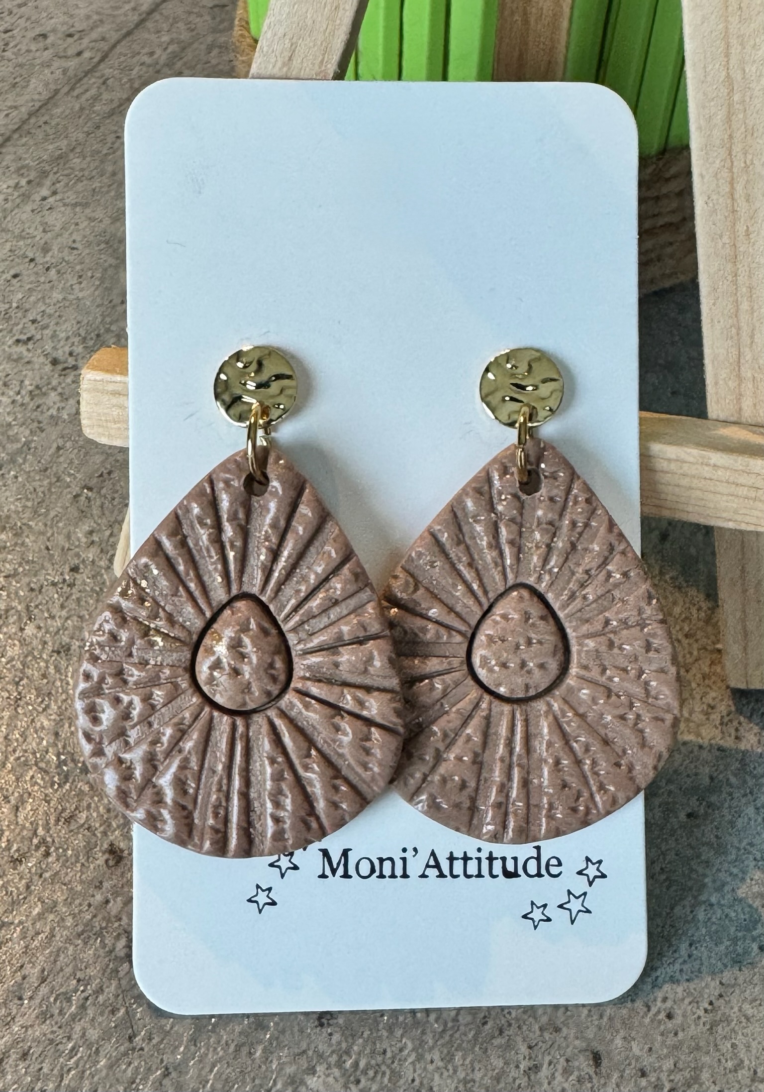 Boucles d'oreilles texturées et Acier inoxydable.