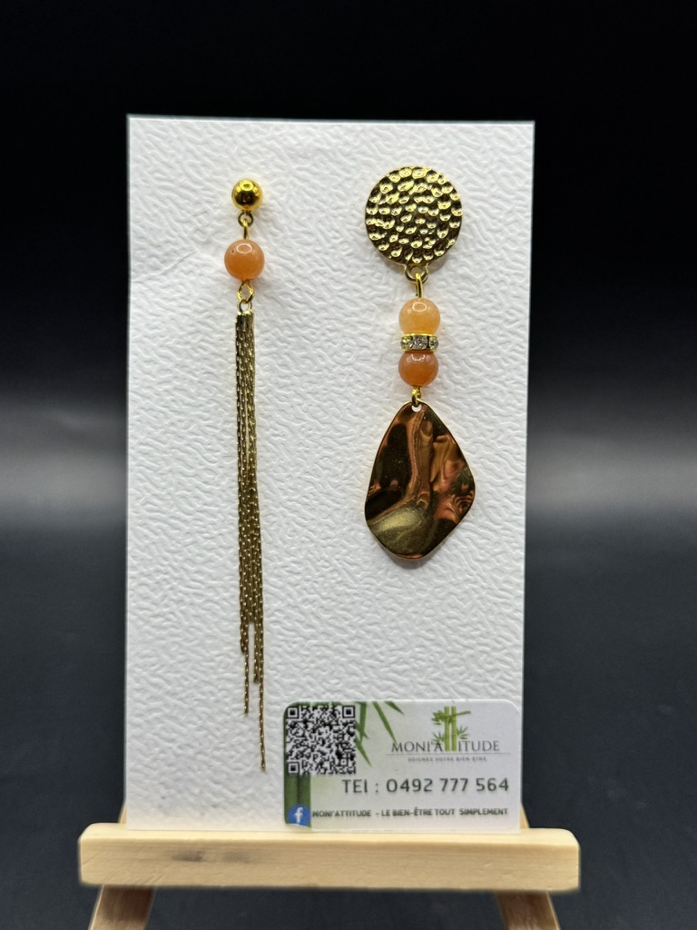 Boucles d'oreilles asymétriques dorées