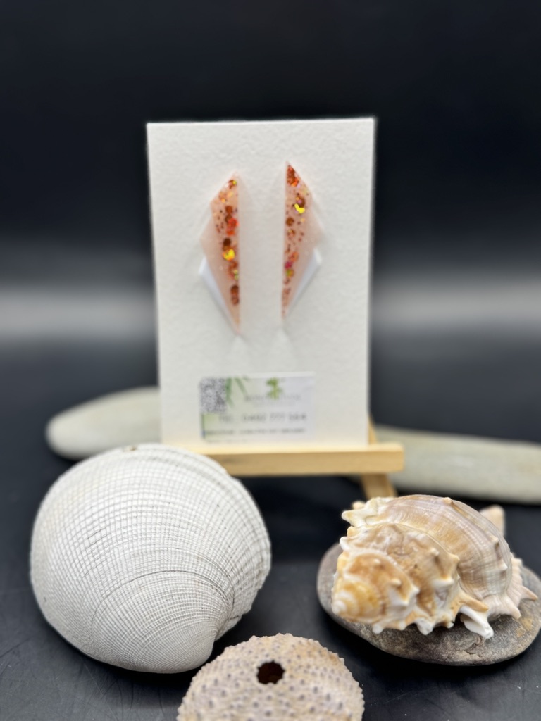 Boucles d'oreilles en résine avec paillettes