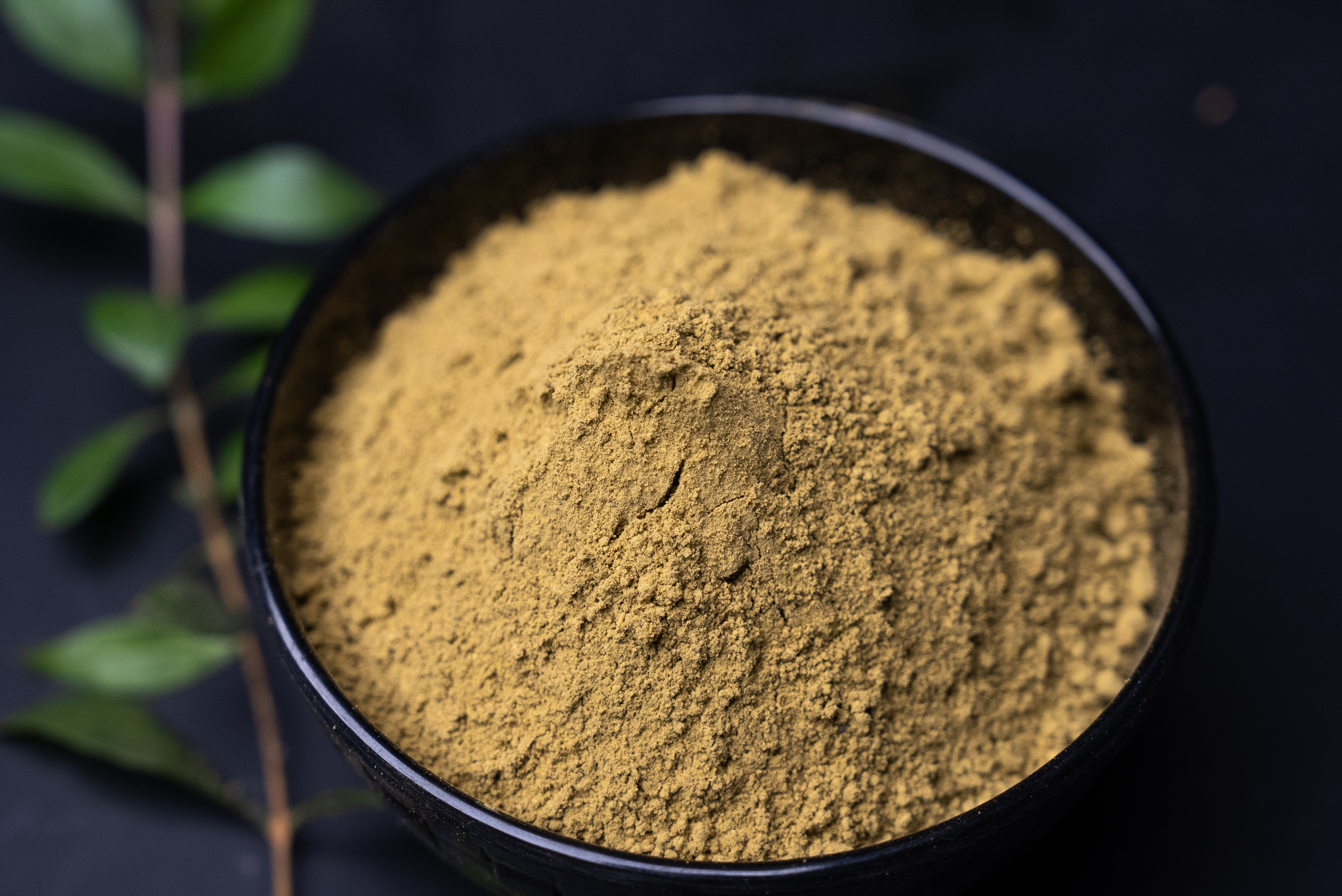 HENNA POWDER / MEHANDI POWDER WITH MIXED HERBS