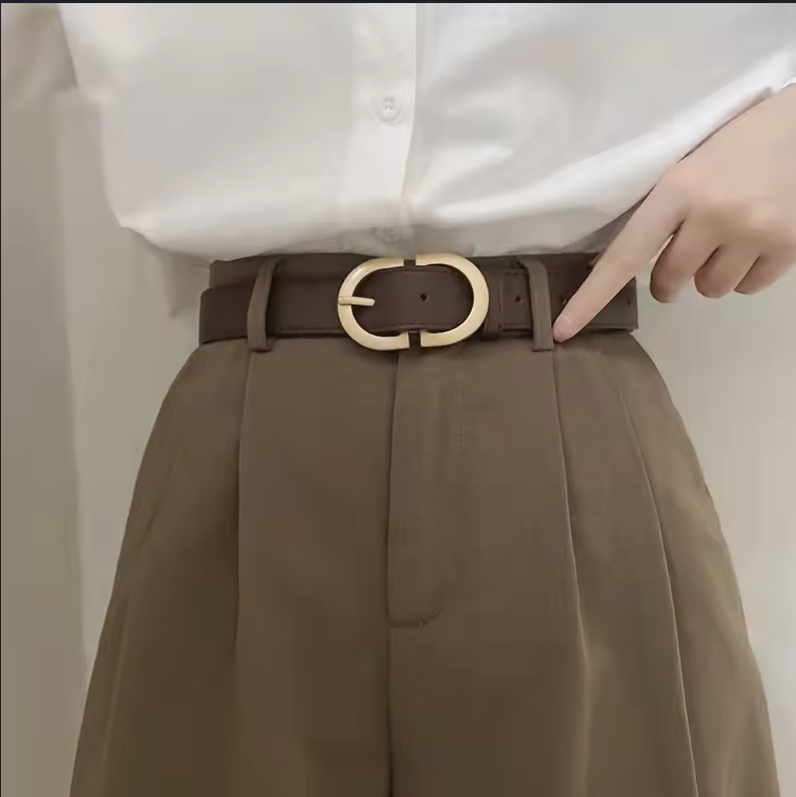 Elegant Brown Leather Belt