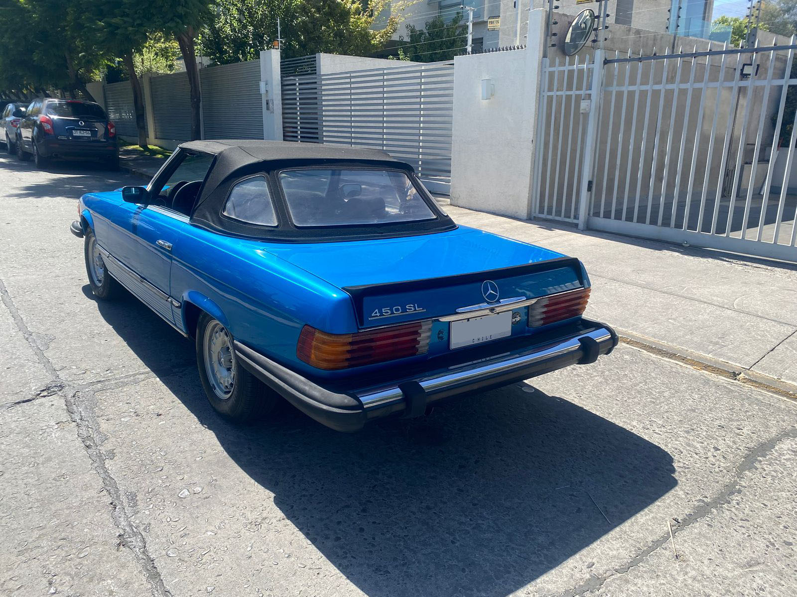 Mercedes-Benz SL 450 1974, Película Gígolo Americano,