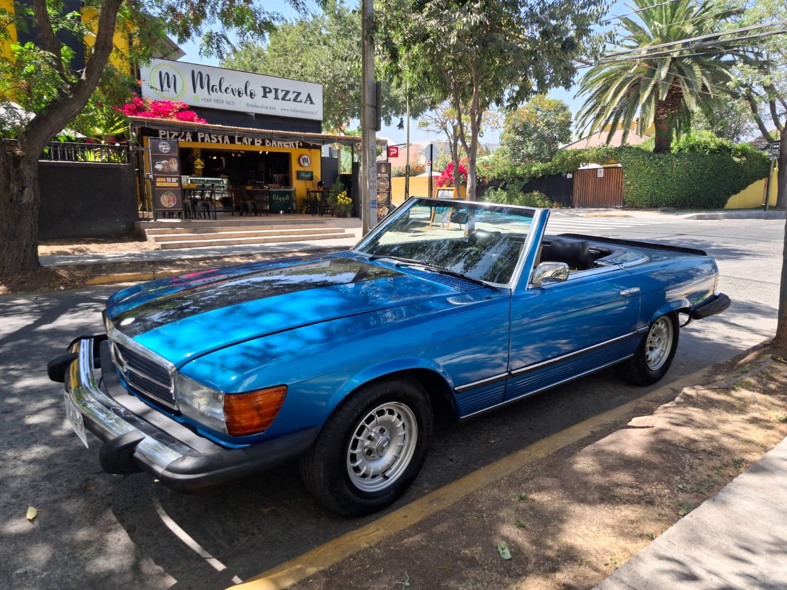 Mercedes-Benz SL 450 1974, Película Gígolo Americano,