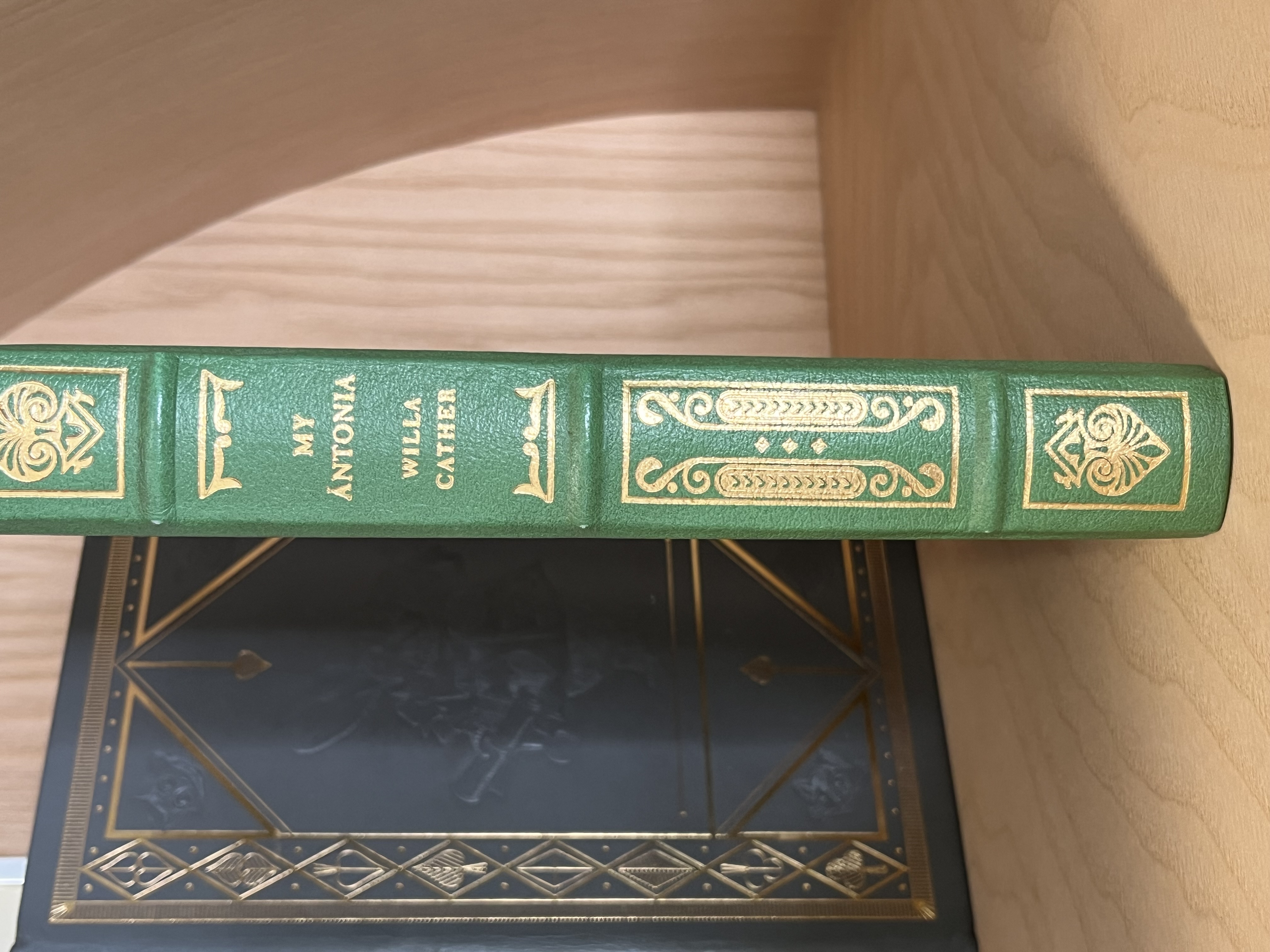 Willa Cather My Antonia 1981 Book Franklin Library Illustrated by Hodges Soileau